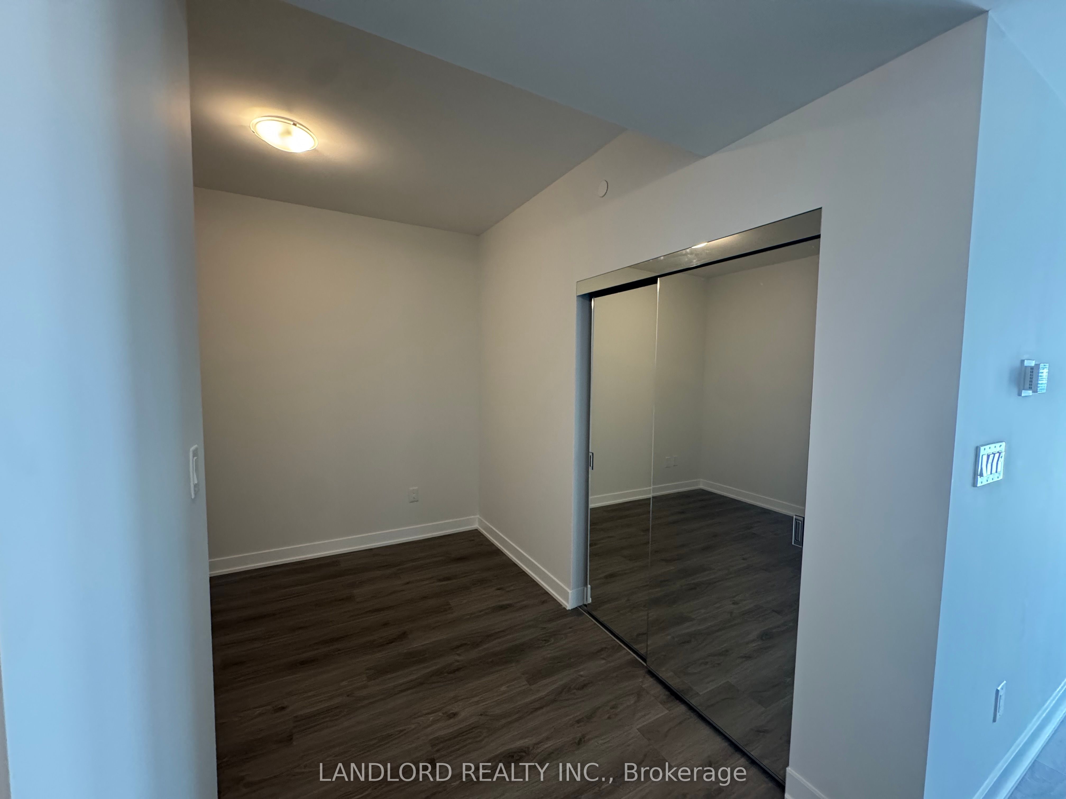 MLS #W12343763 image #13