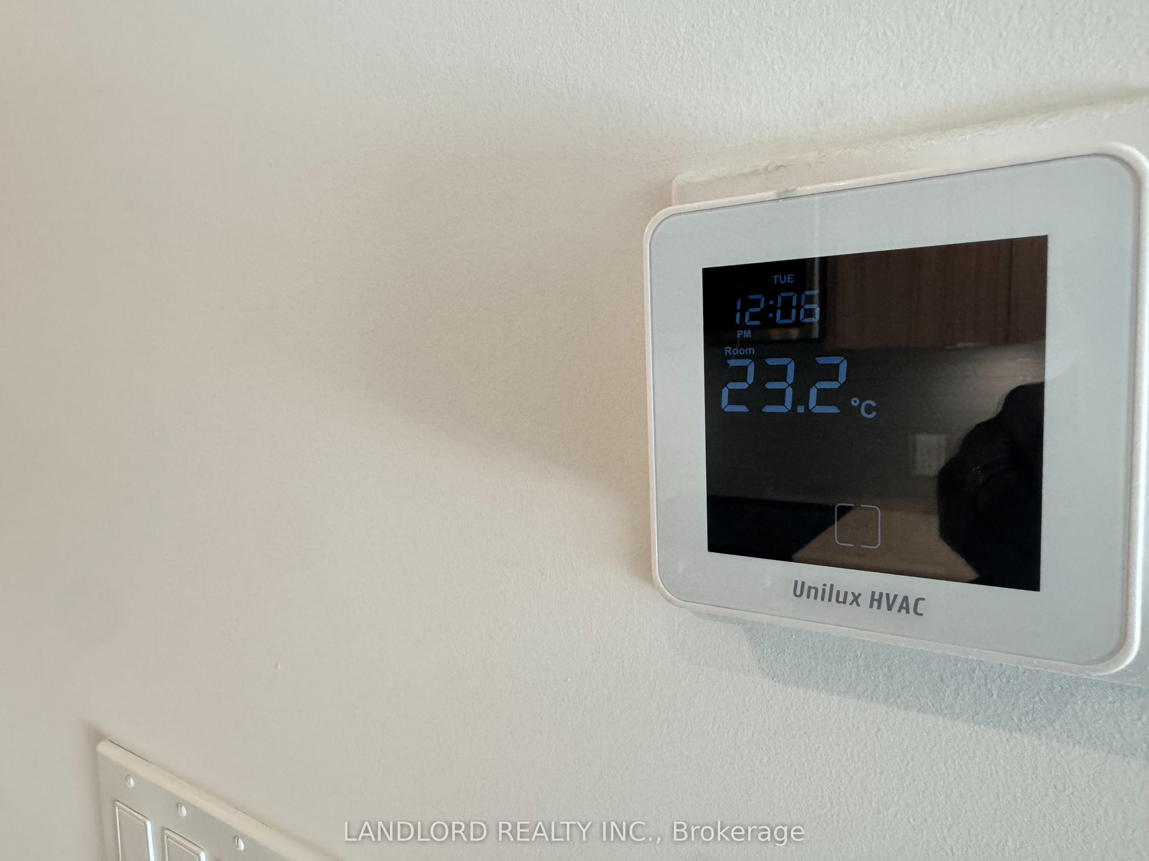 MLS #W12343763 image #19