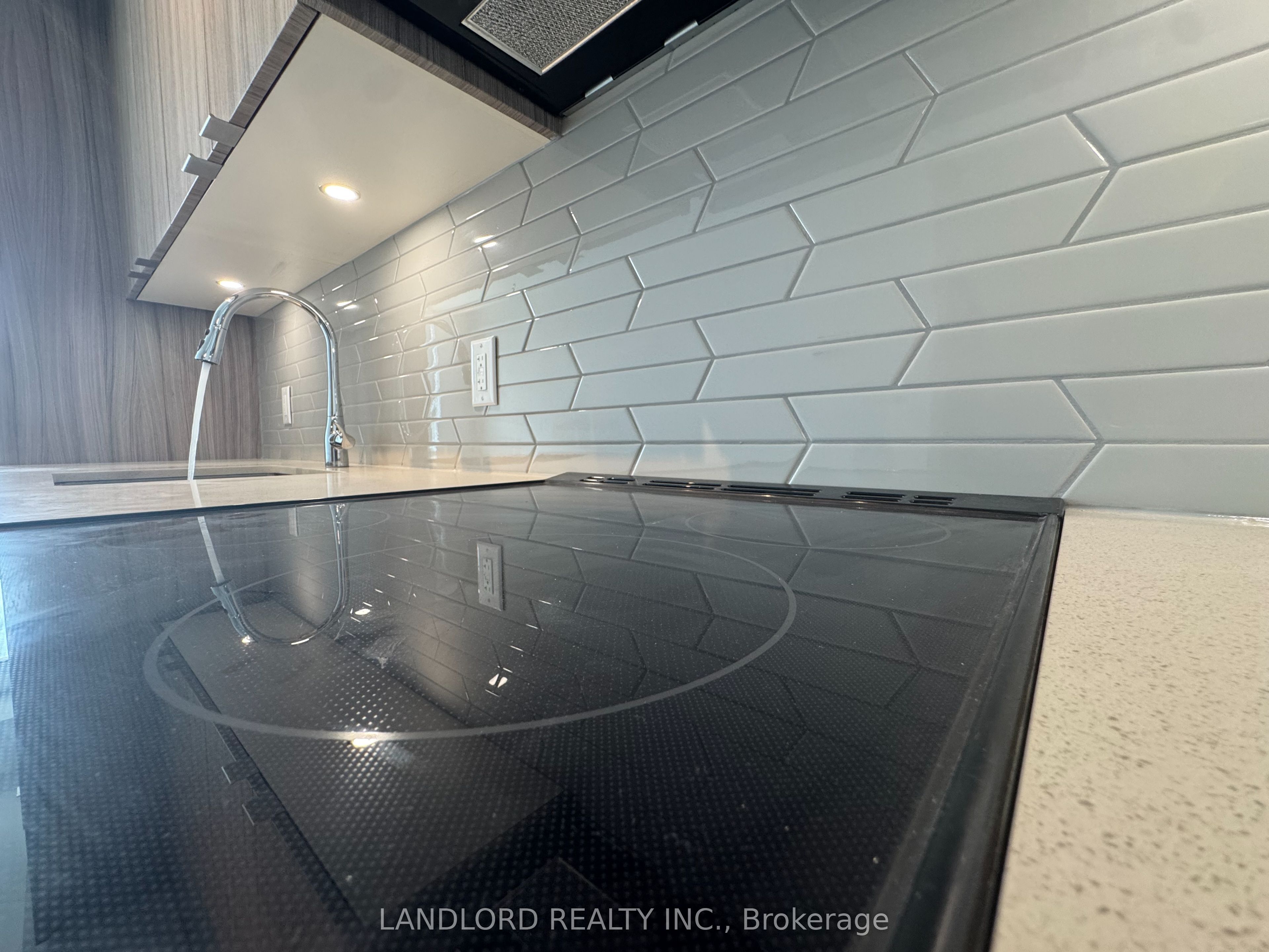 MLS #W12343763 image #5