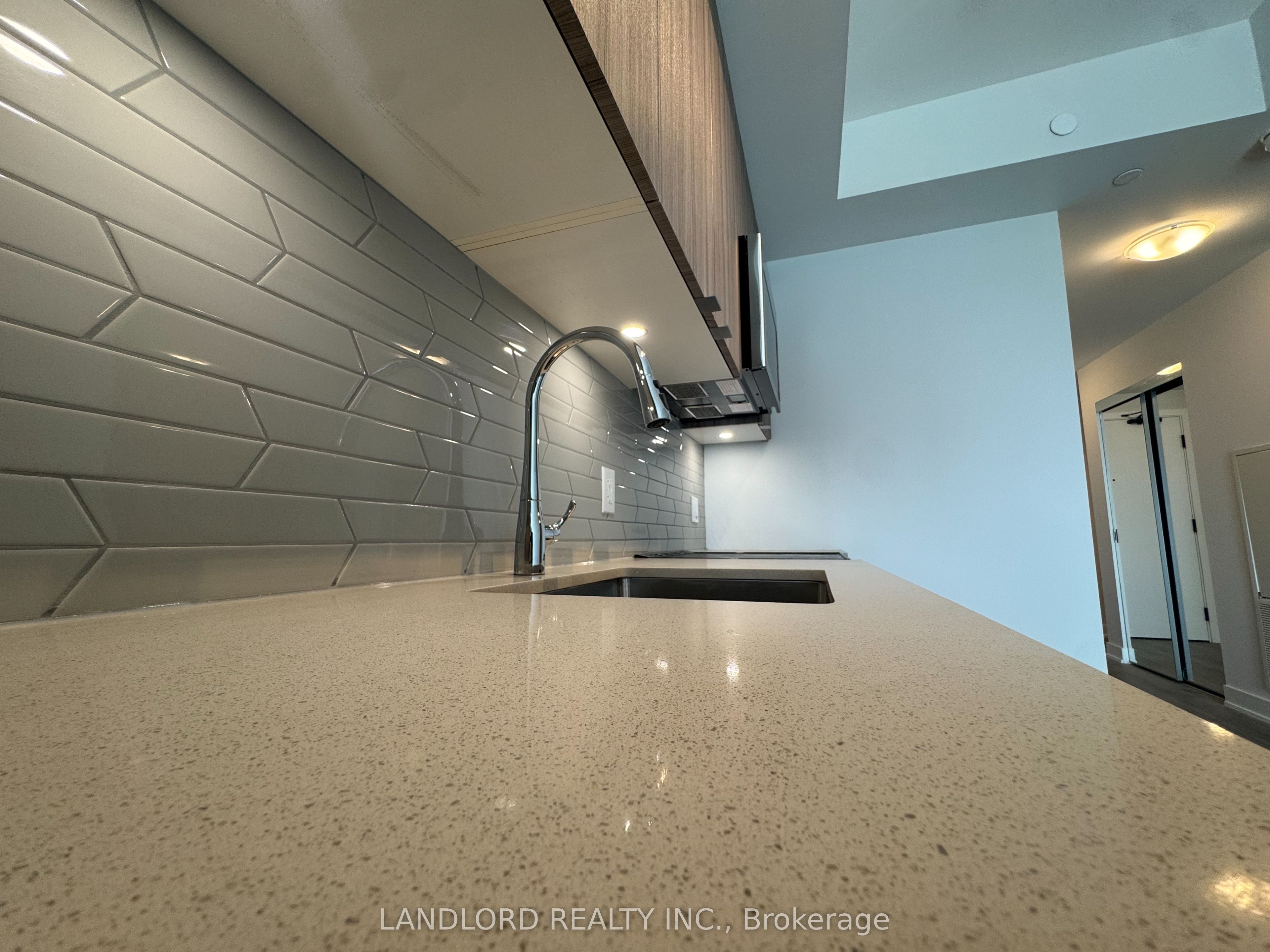 MLS #W12343763 image #6