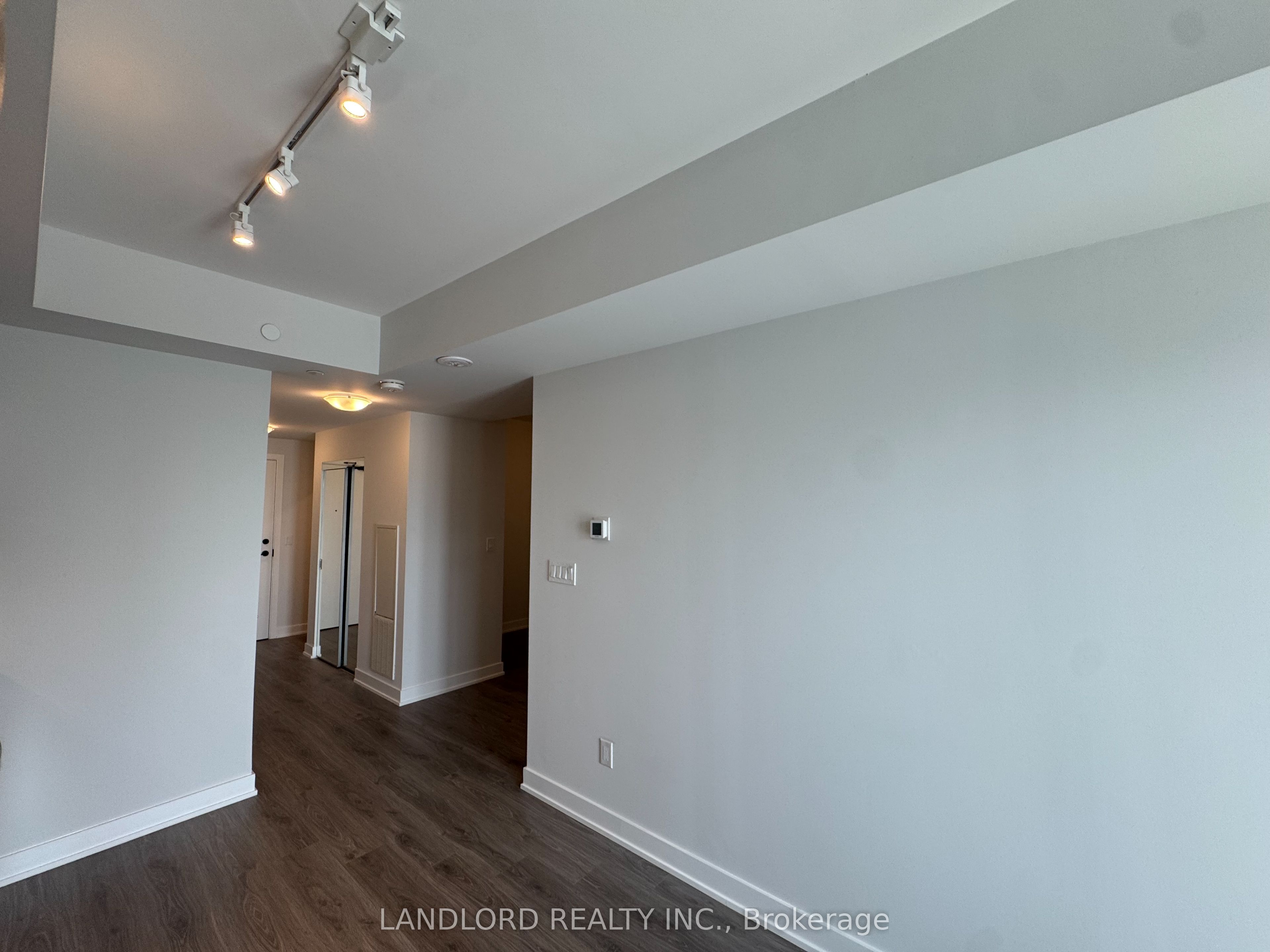 MLS #W12343763 image #7