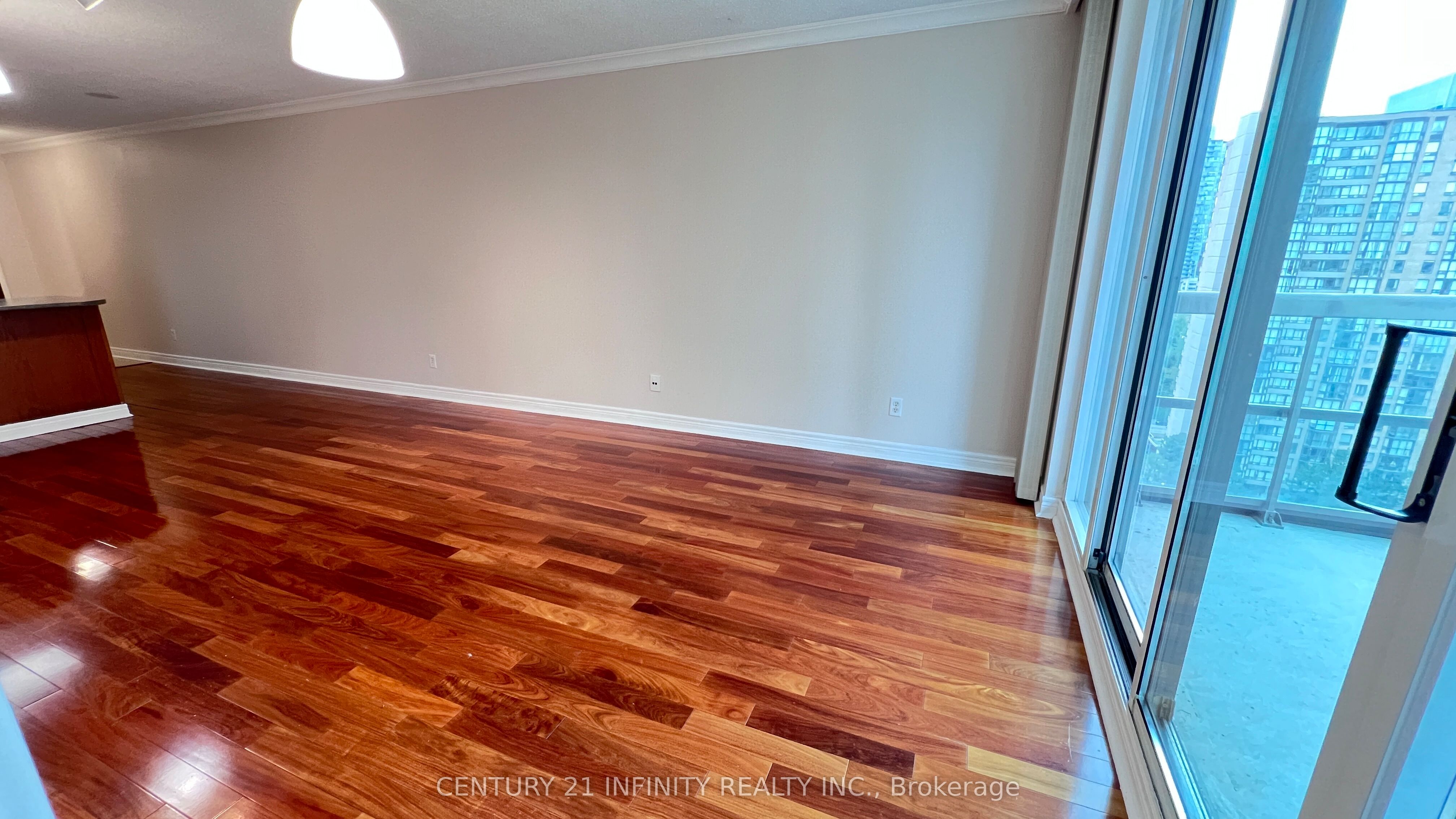 MLS #W12344117 image #14