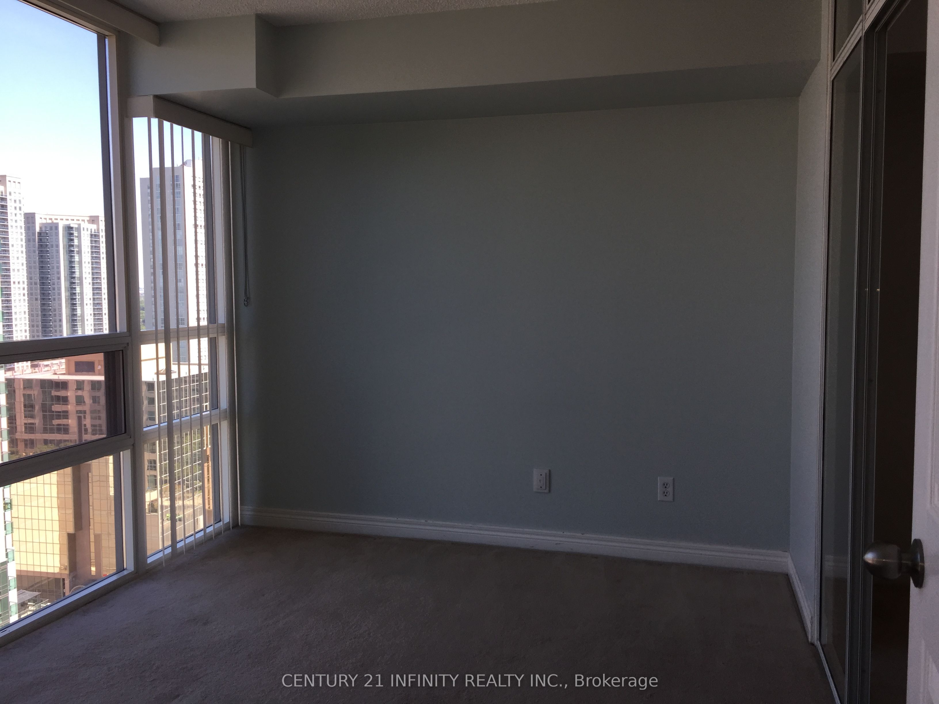 MLS #W12344117 image #8