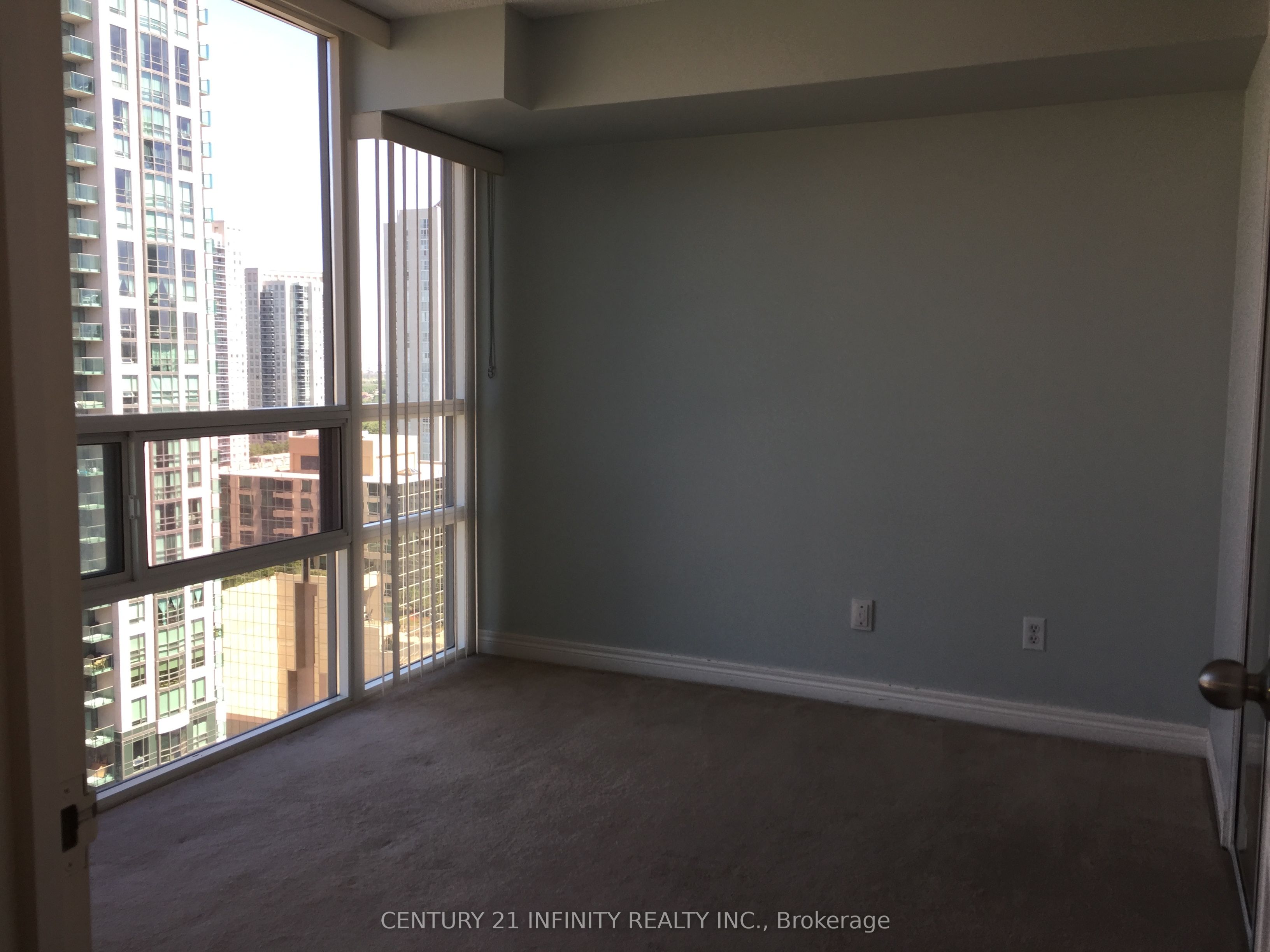 MLS #W12344117 image #9