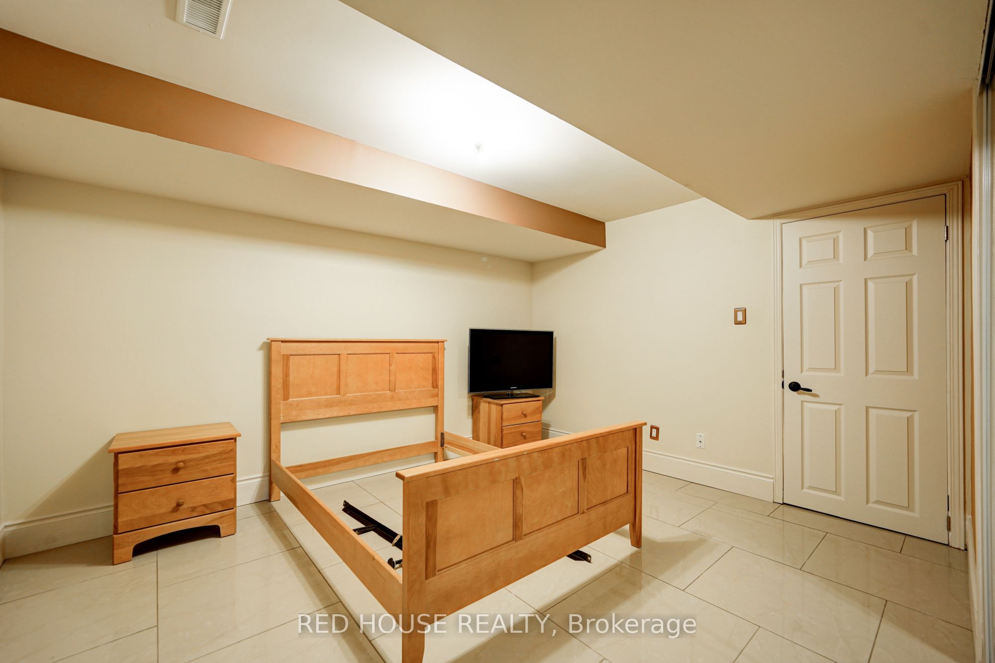 MLS #W12344205 image #11