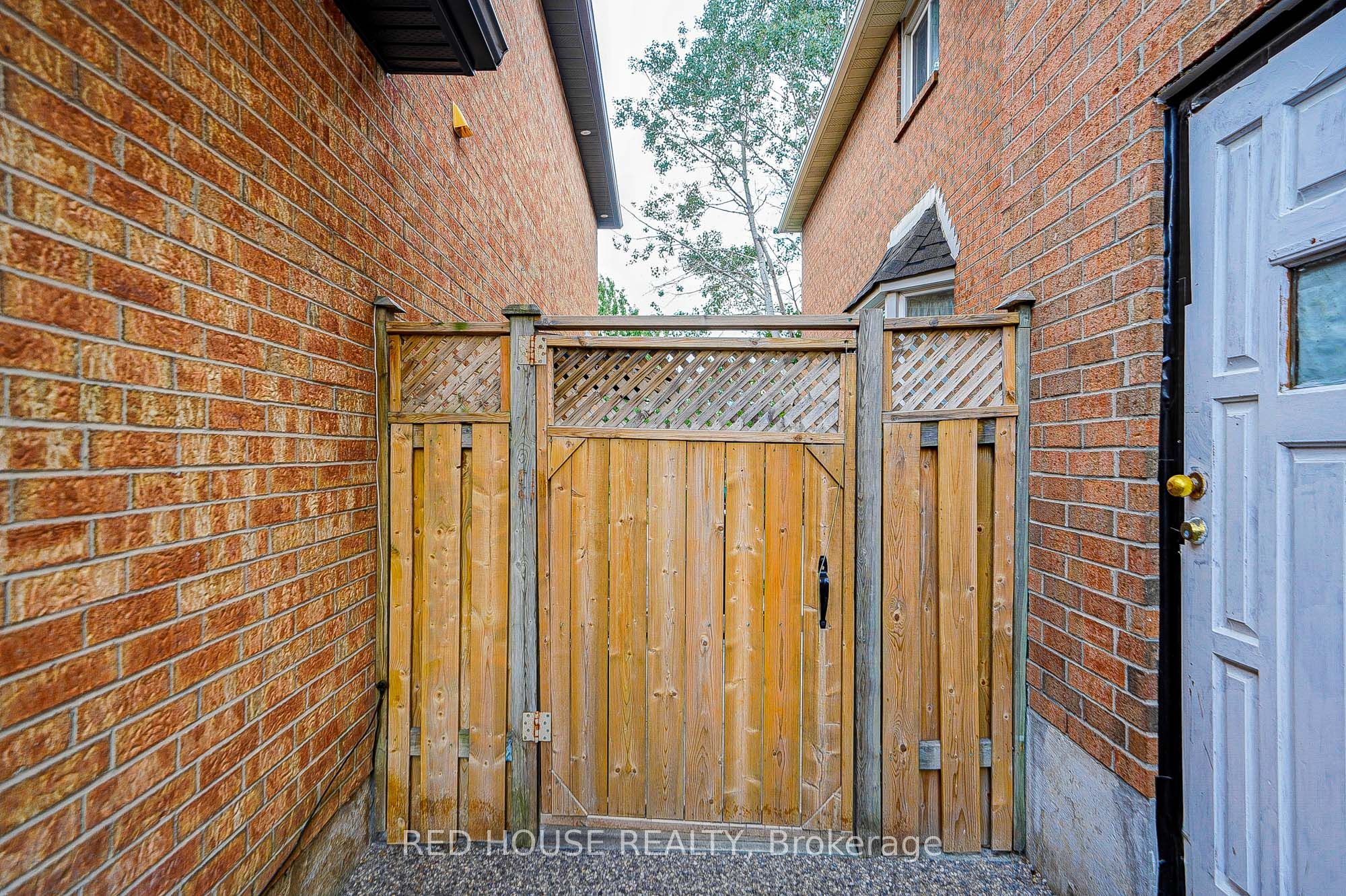 MLS #W12344205 image #16