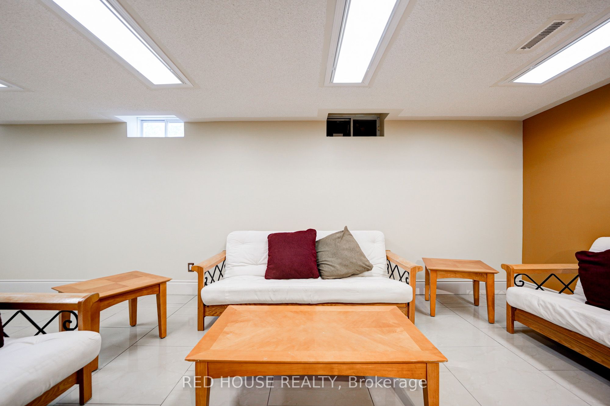 MLS #W12344205 image #4