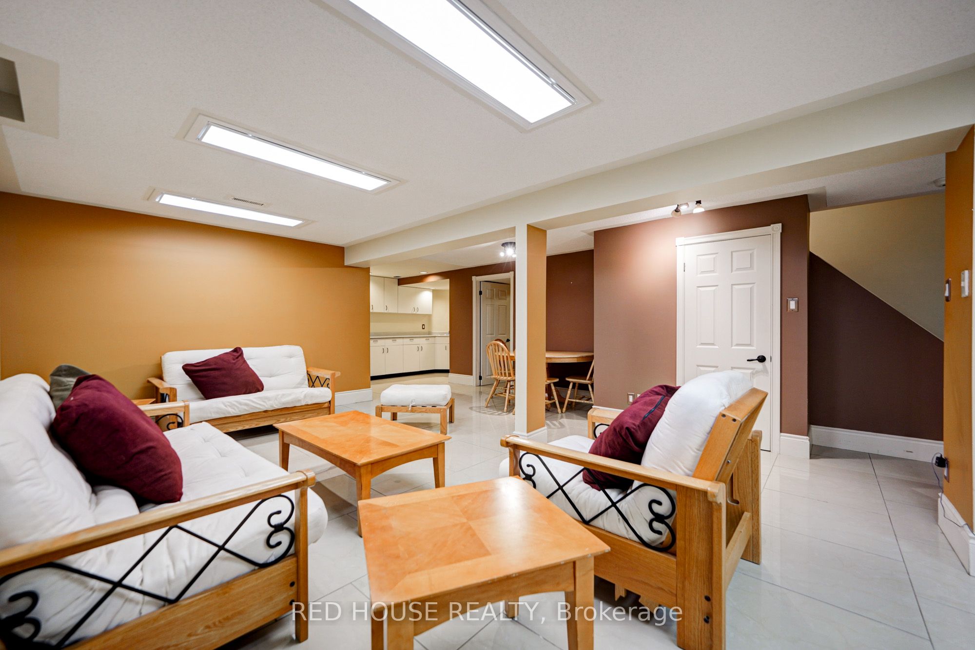 MLS #W12344205 image #5