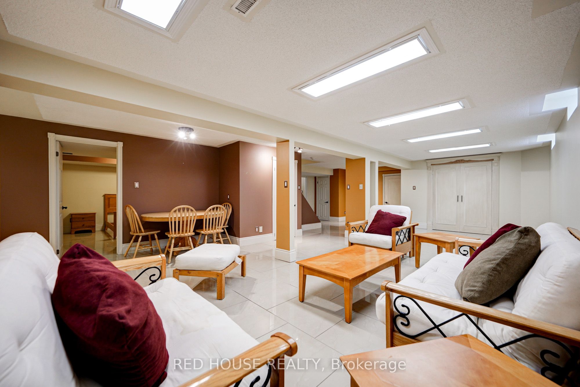 MLS #W12344205 image #6