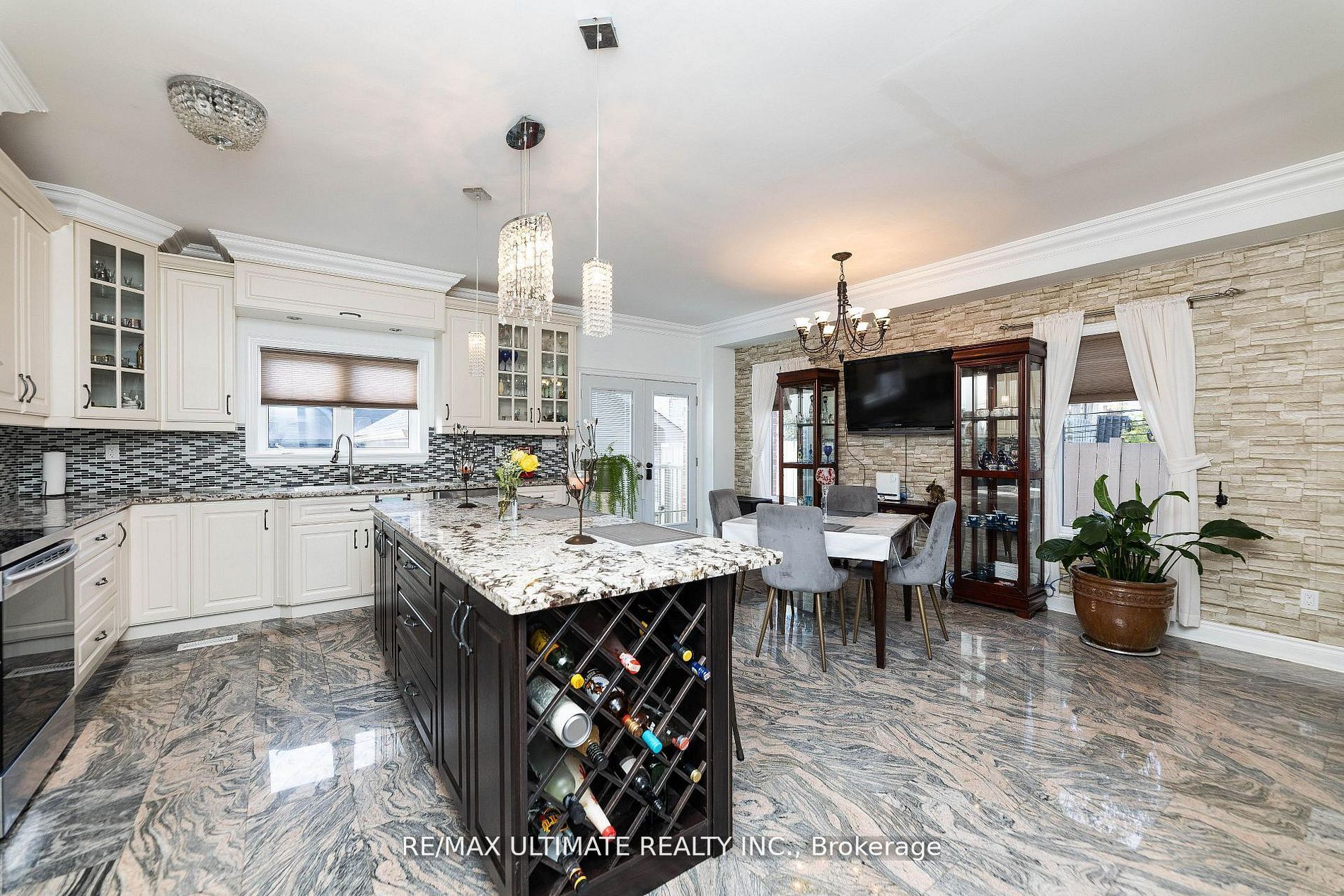 MLS #W12344783 image #9