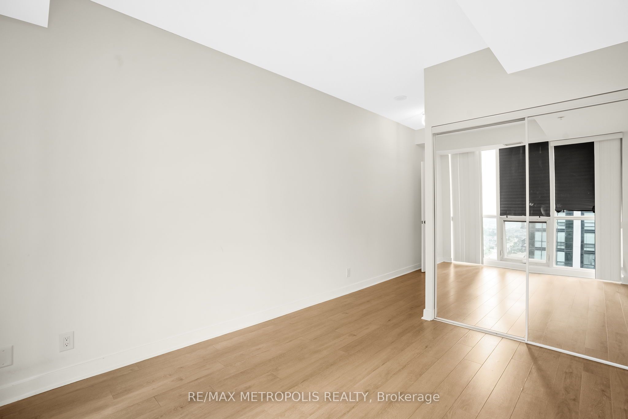 MLS #W12345501 image #17