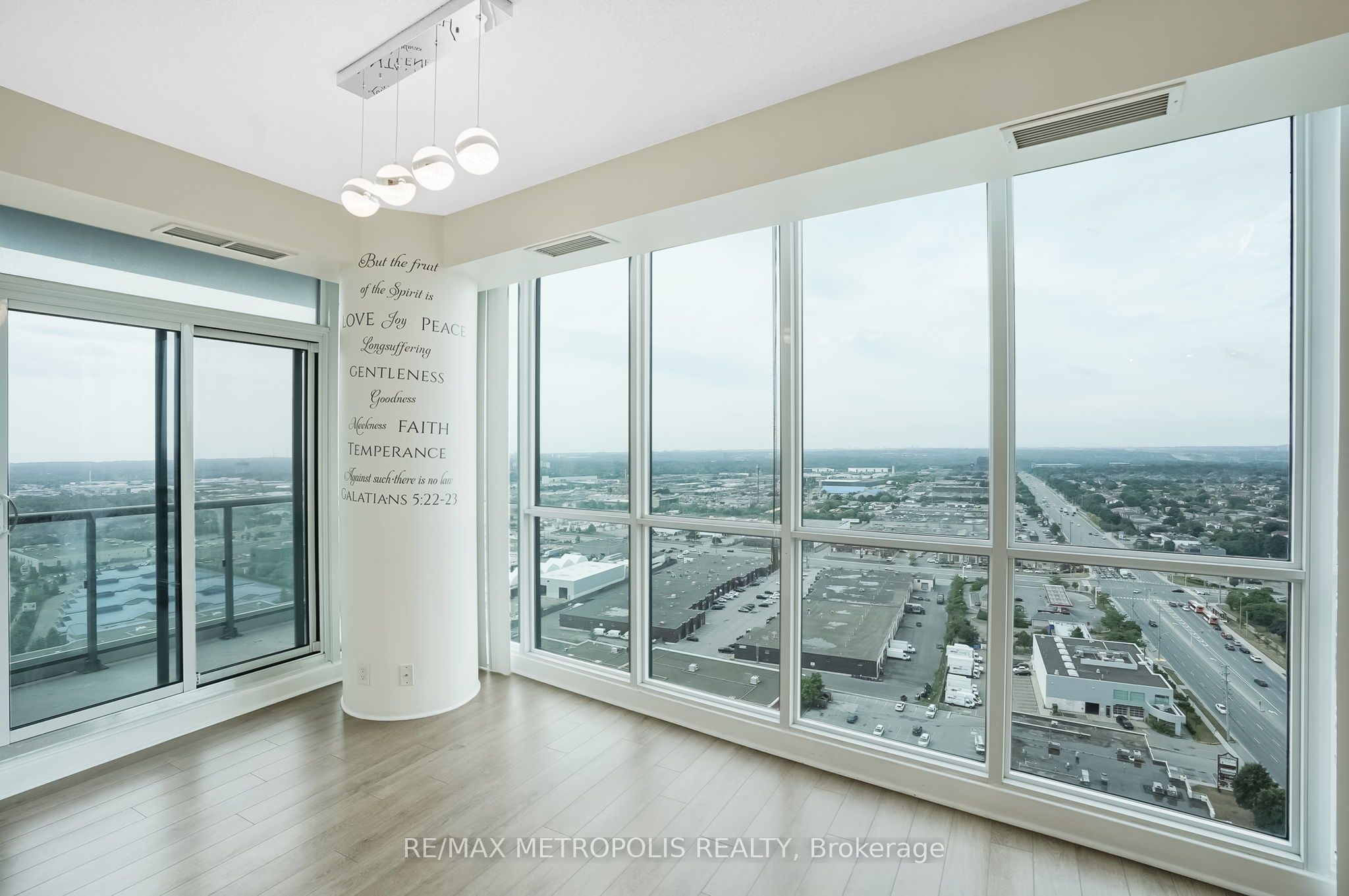 MLS #W12345501 image #6