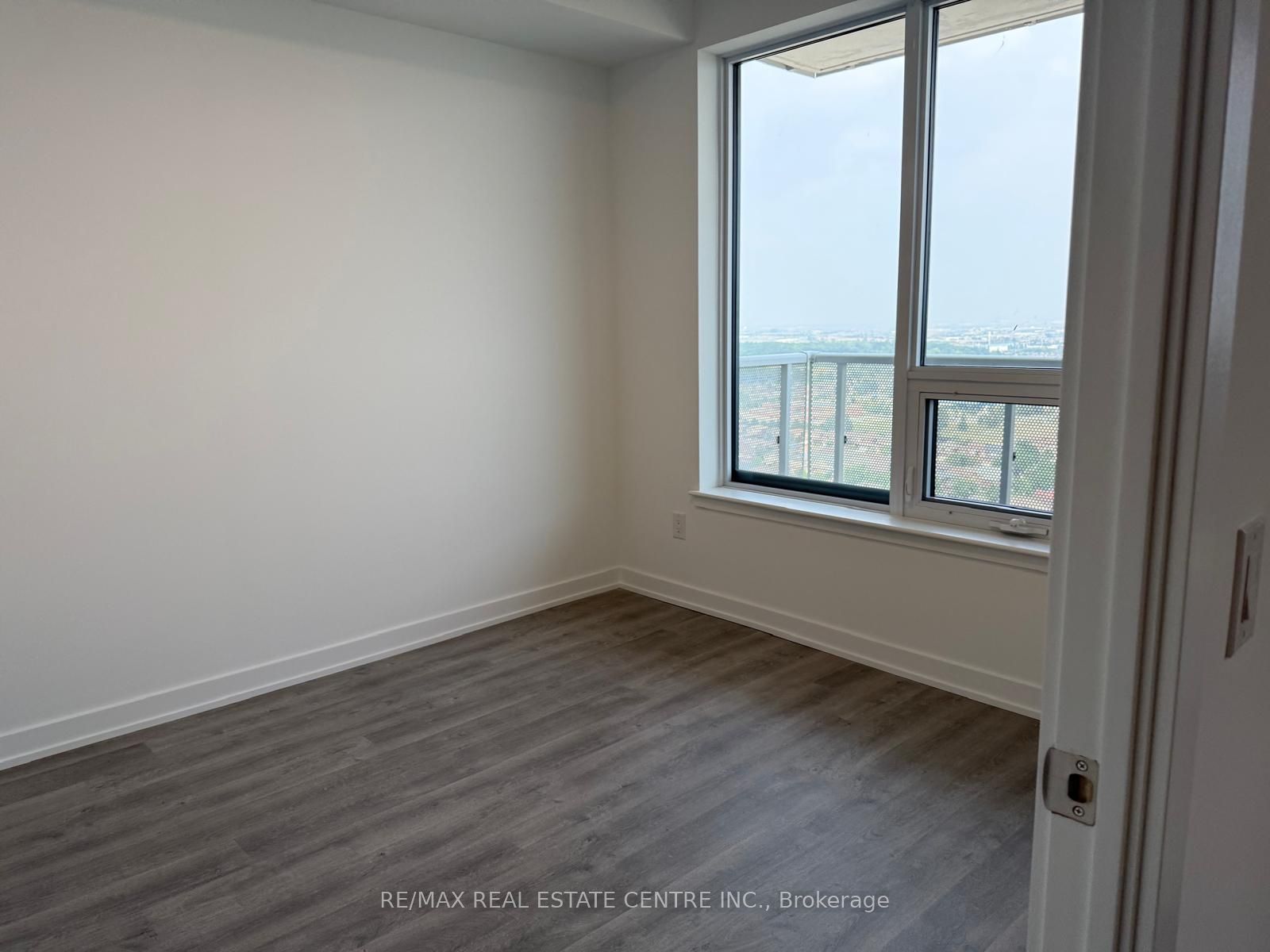 MLS #W12345535 image #17