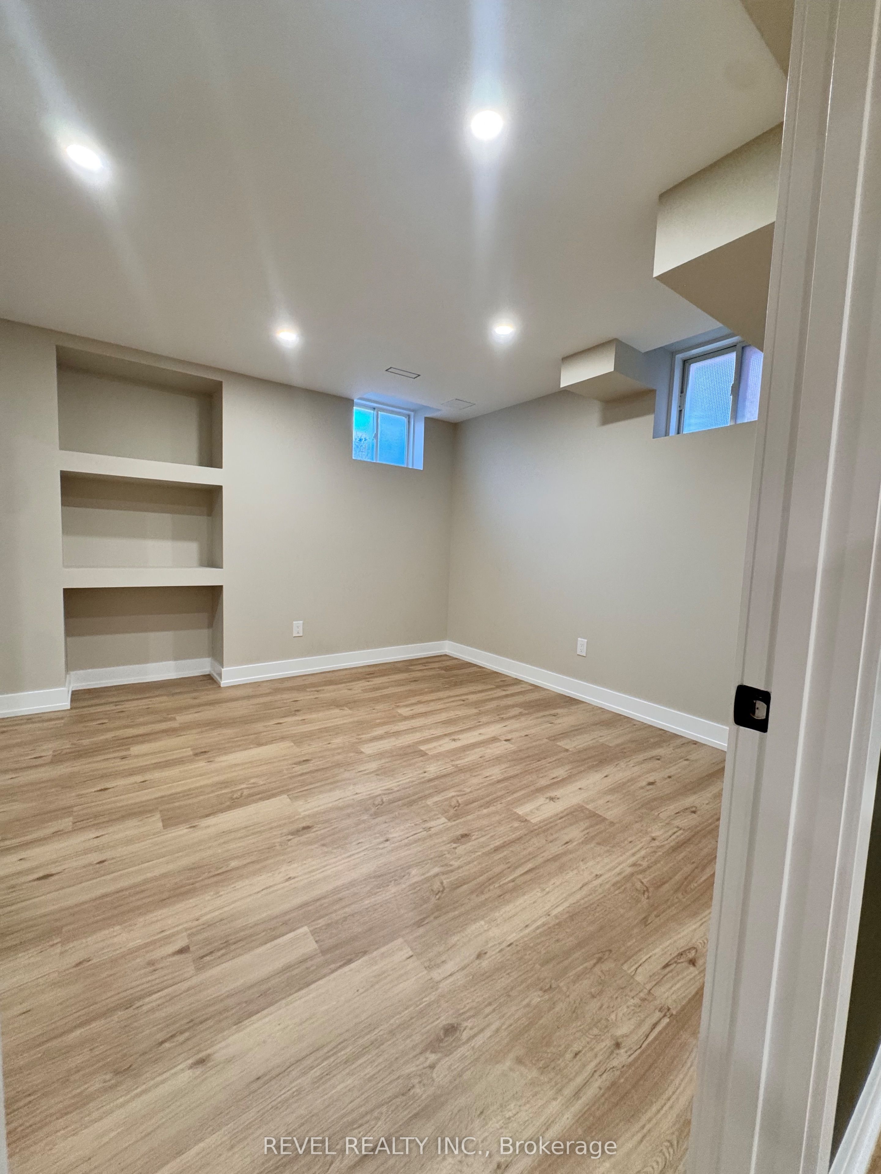 MLS #W12345830 image #3