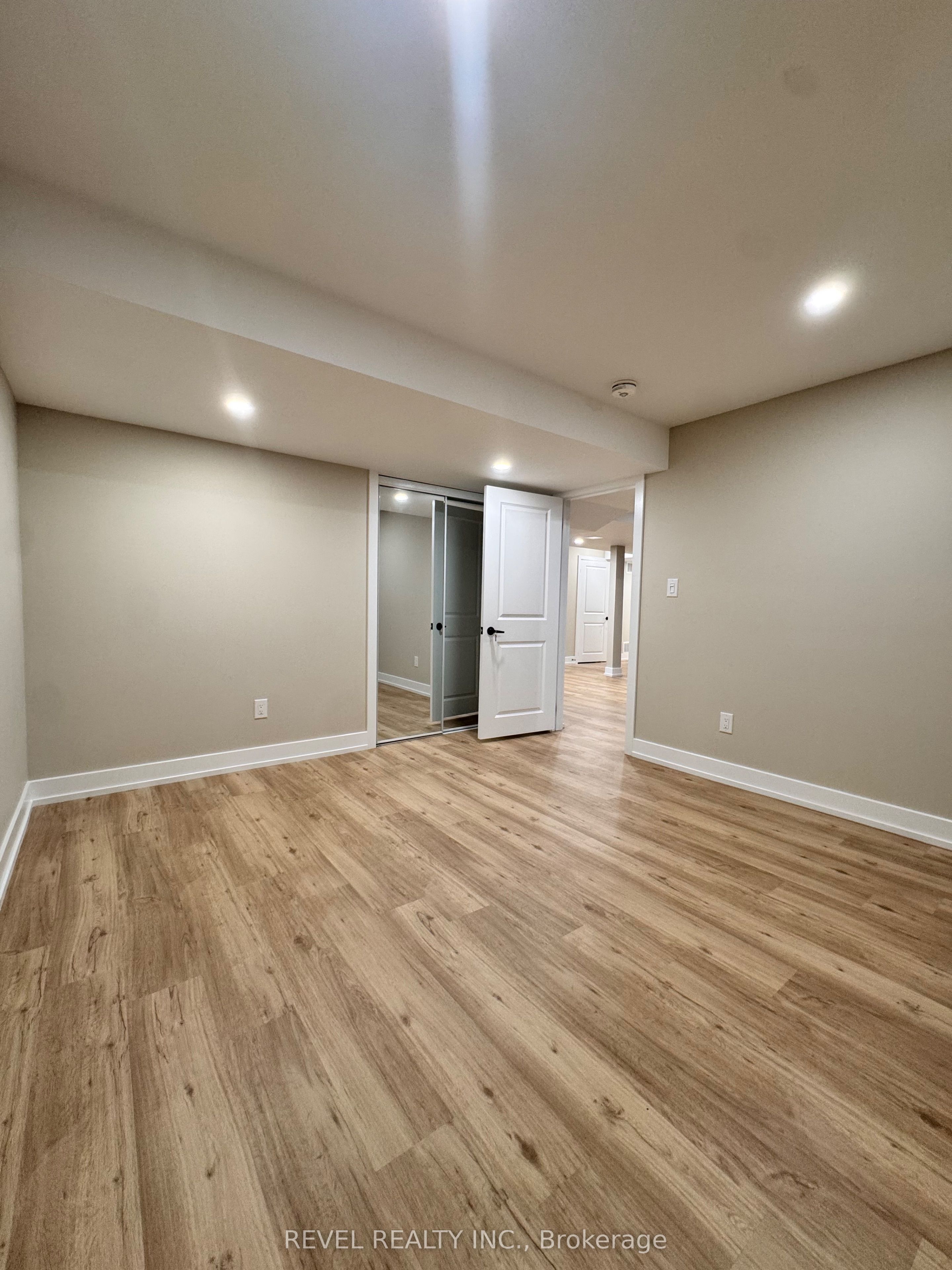 MLS #W12345830 image #5