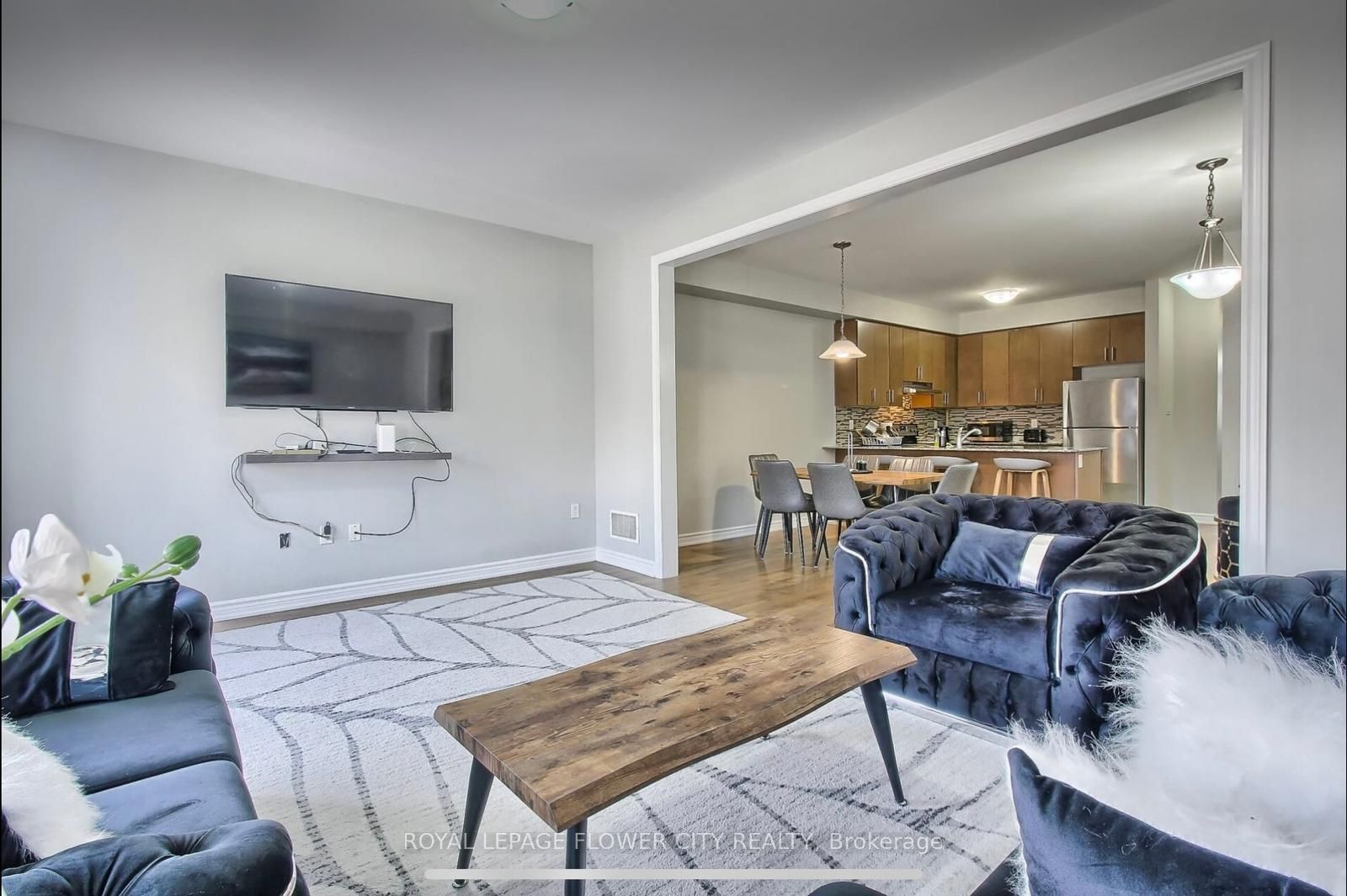 MLS #W12346517 image #12