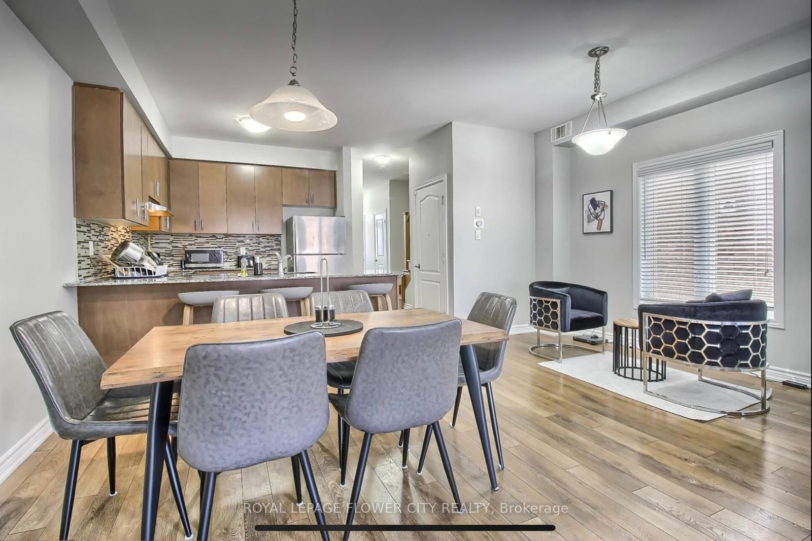 MLS #W12346517 image #16