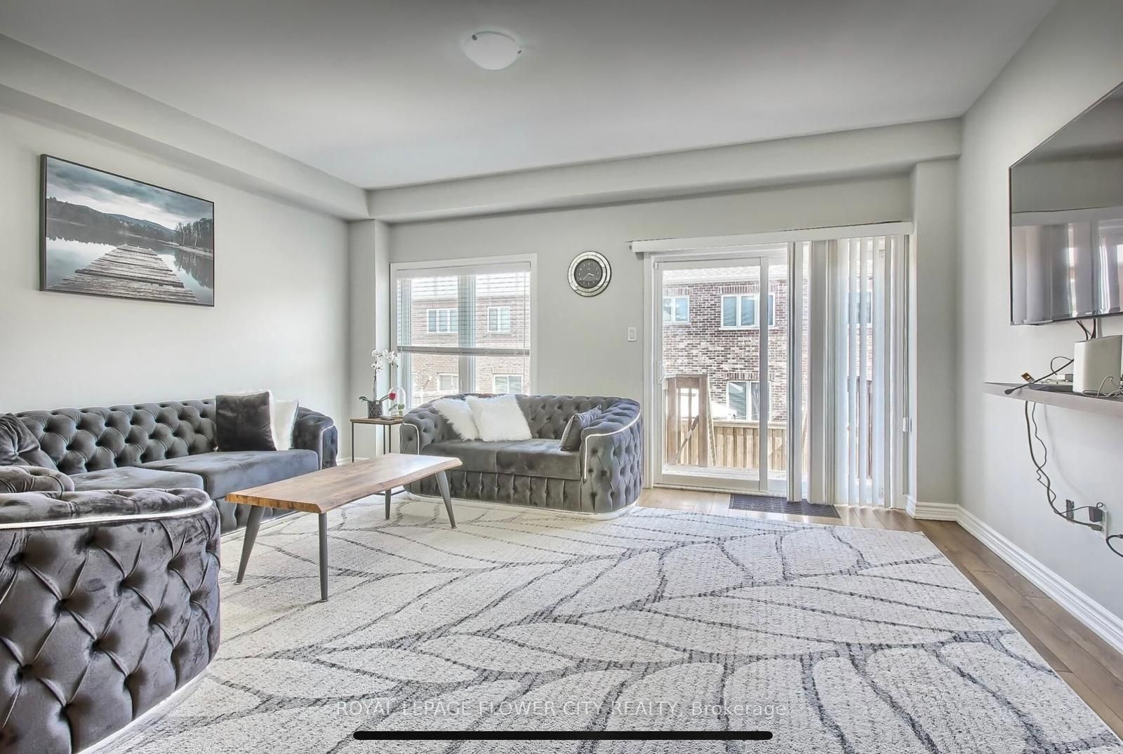 MLS #W12346517 image #24