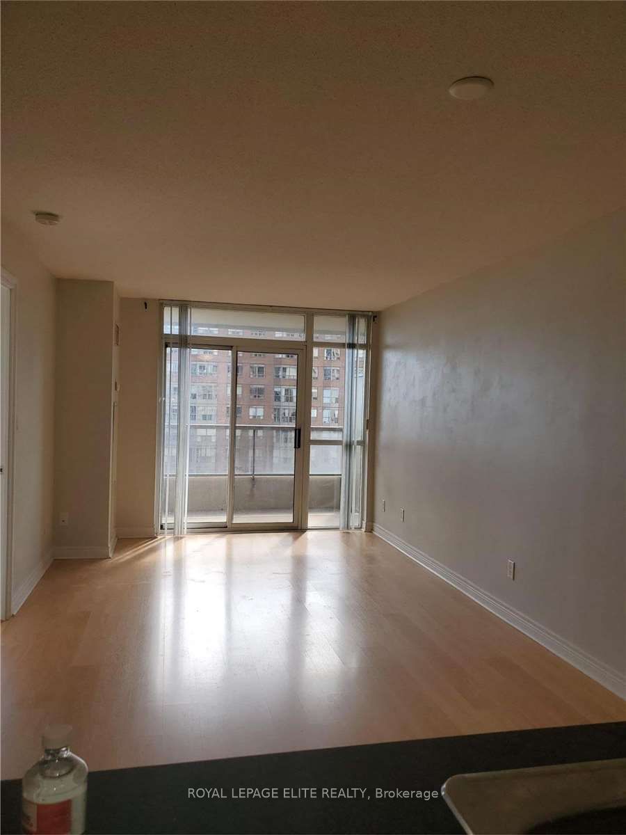 MLS #W12347799 image #5