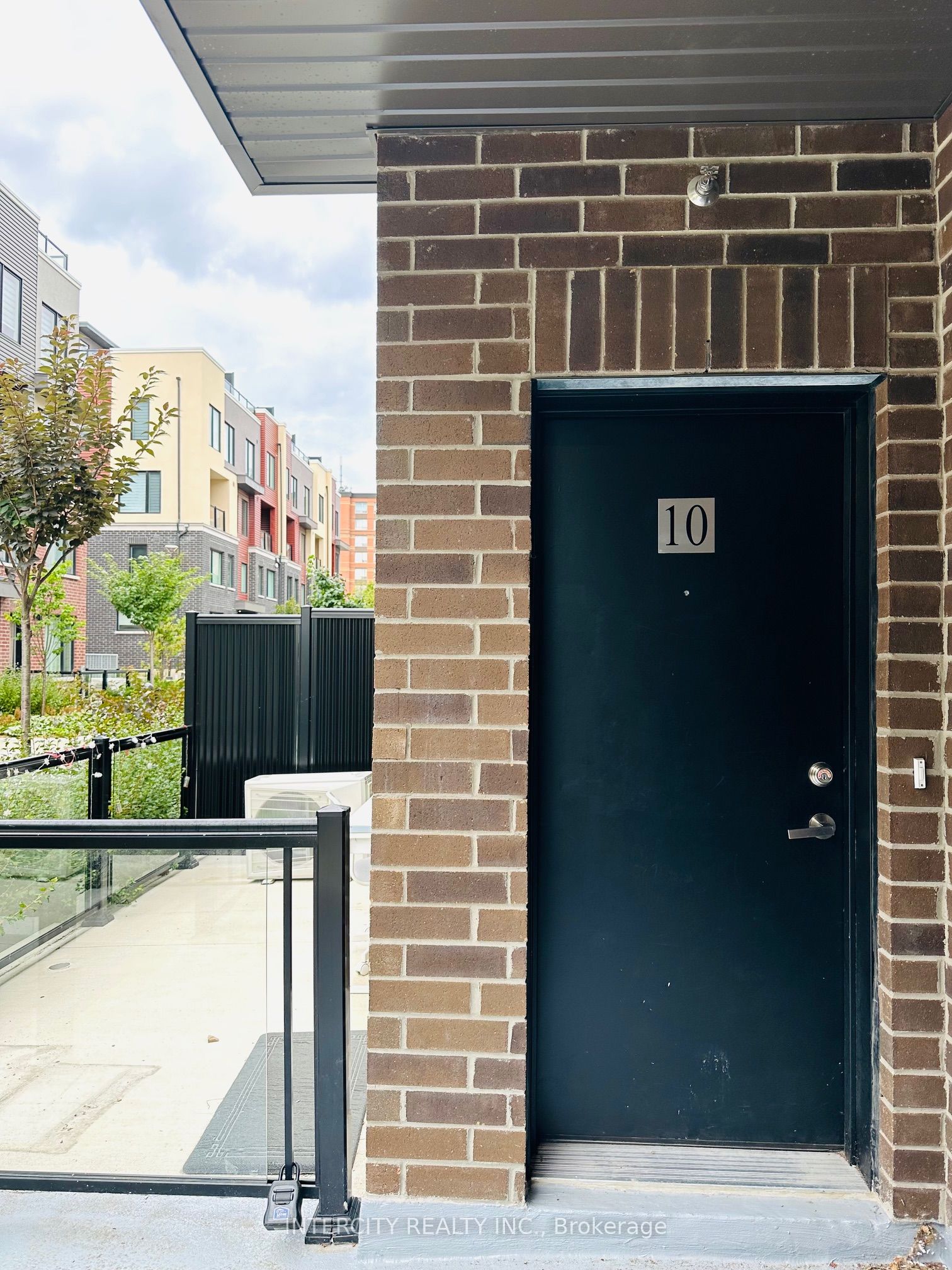 MLS #W12347837 image #2