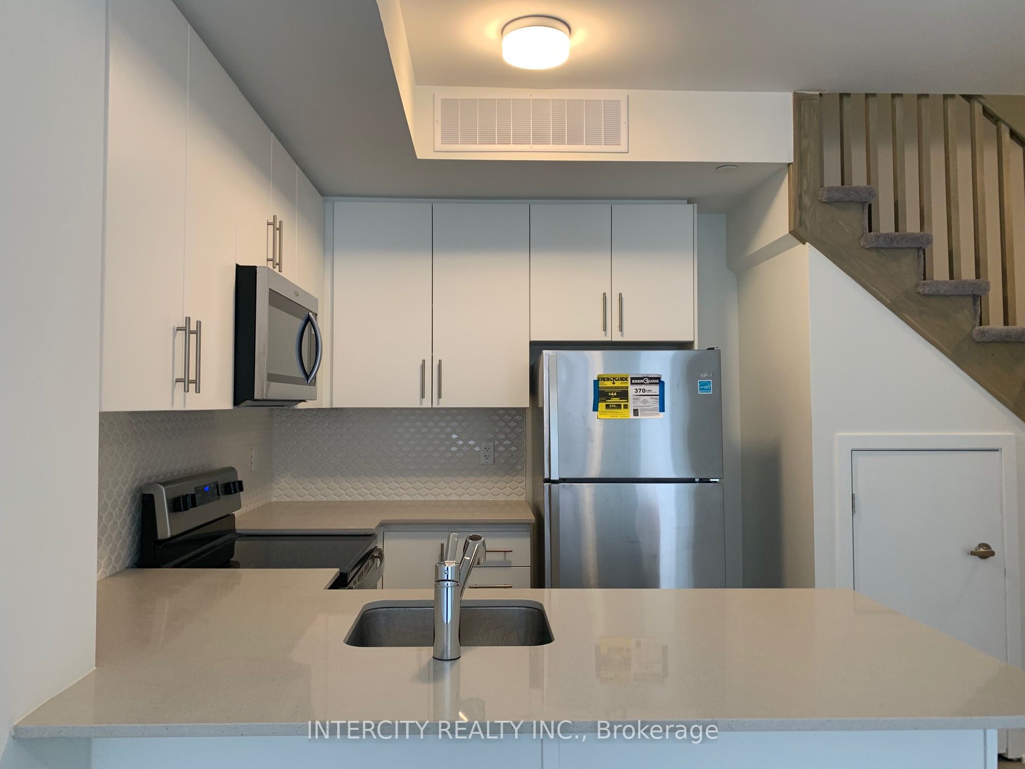 MLS #W12347837 image #3