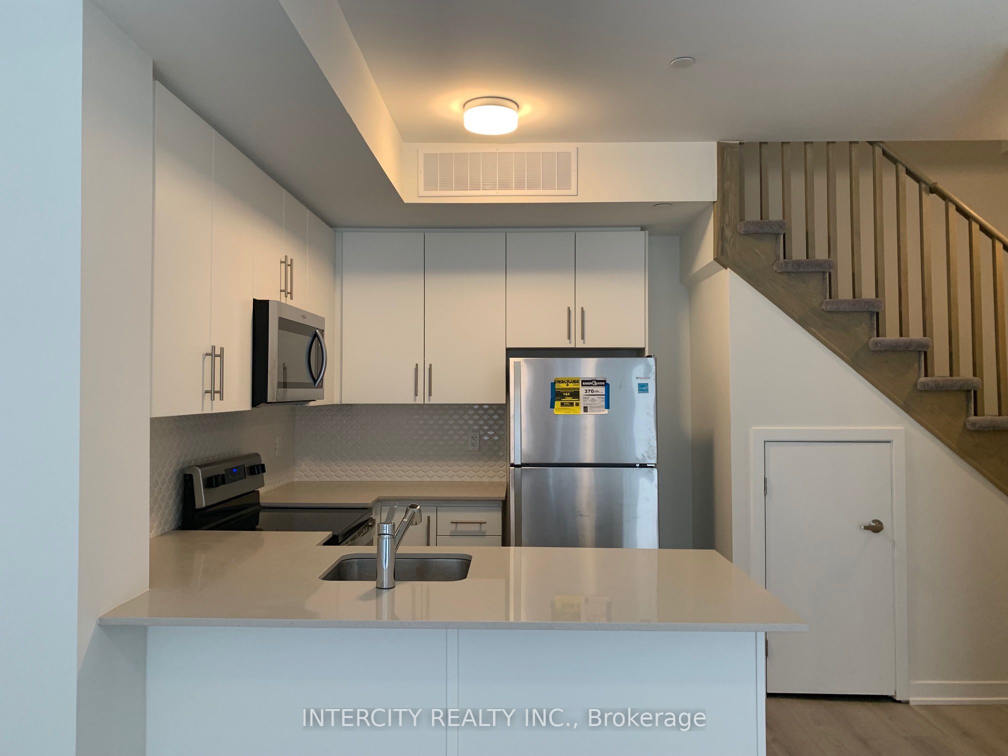 MLS #W12347837 image #6