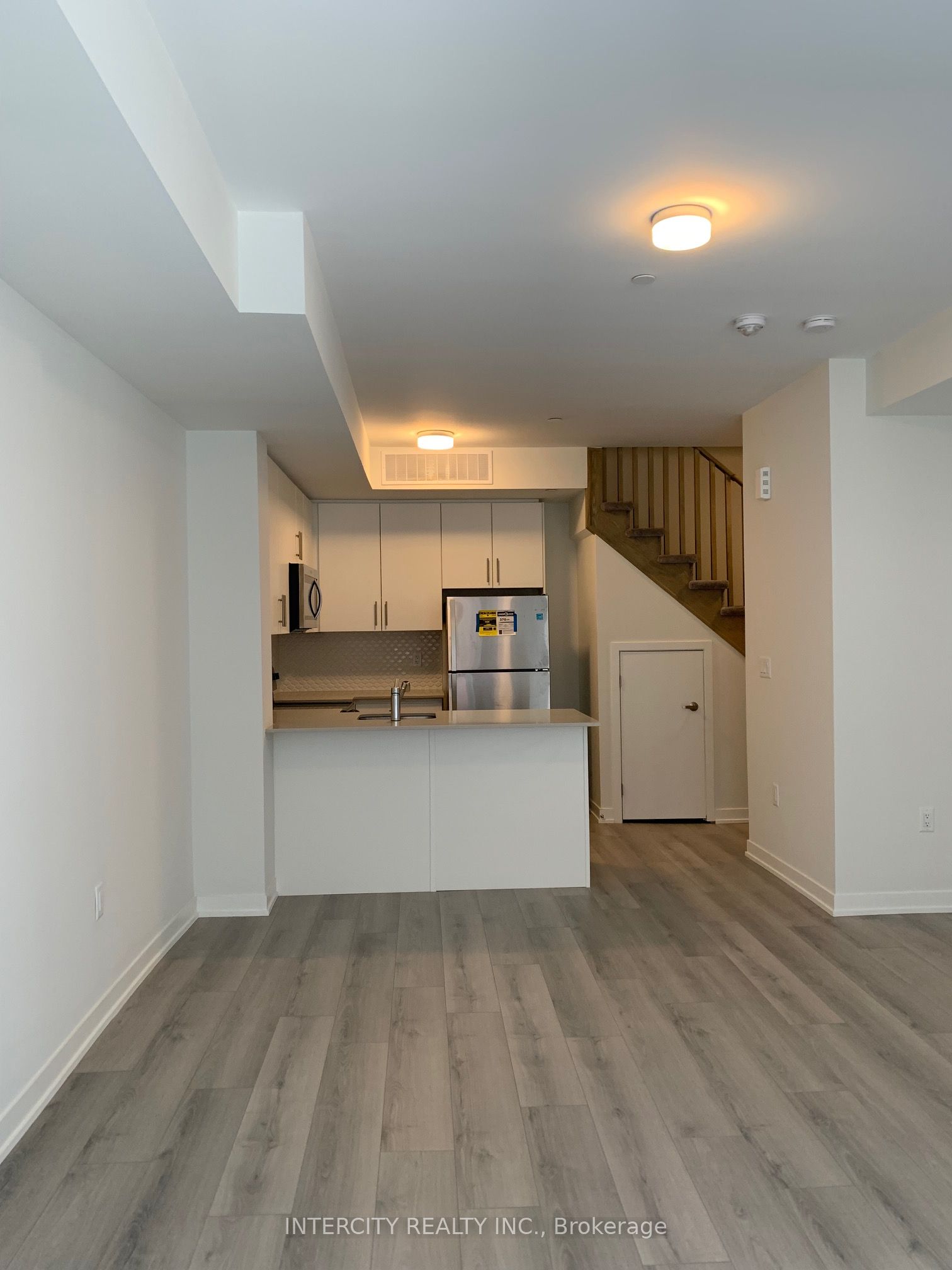 MLS #W12347837 image #7