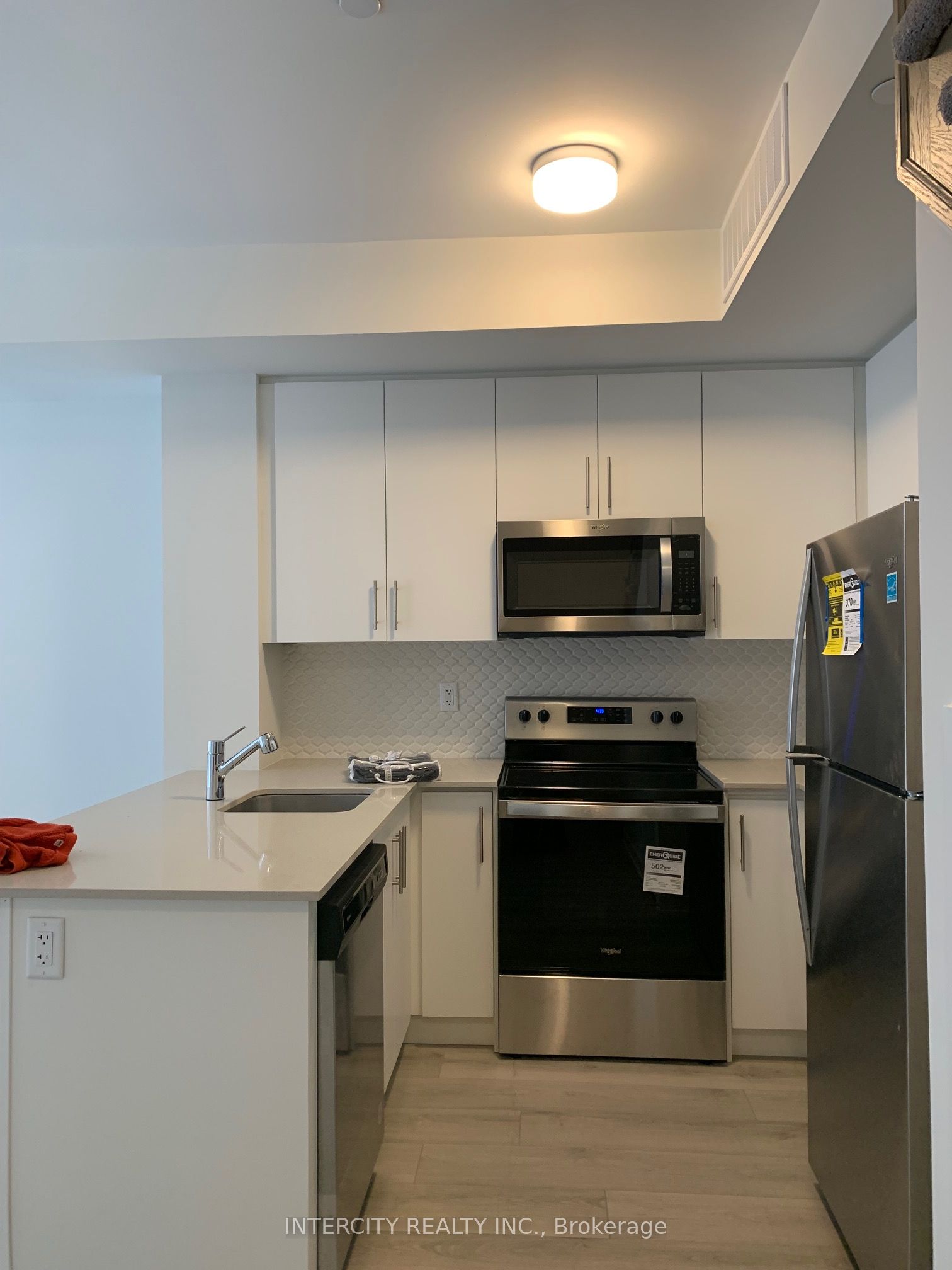 MLS #W12347837 image #8