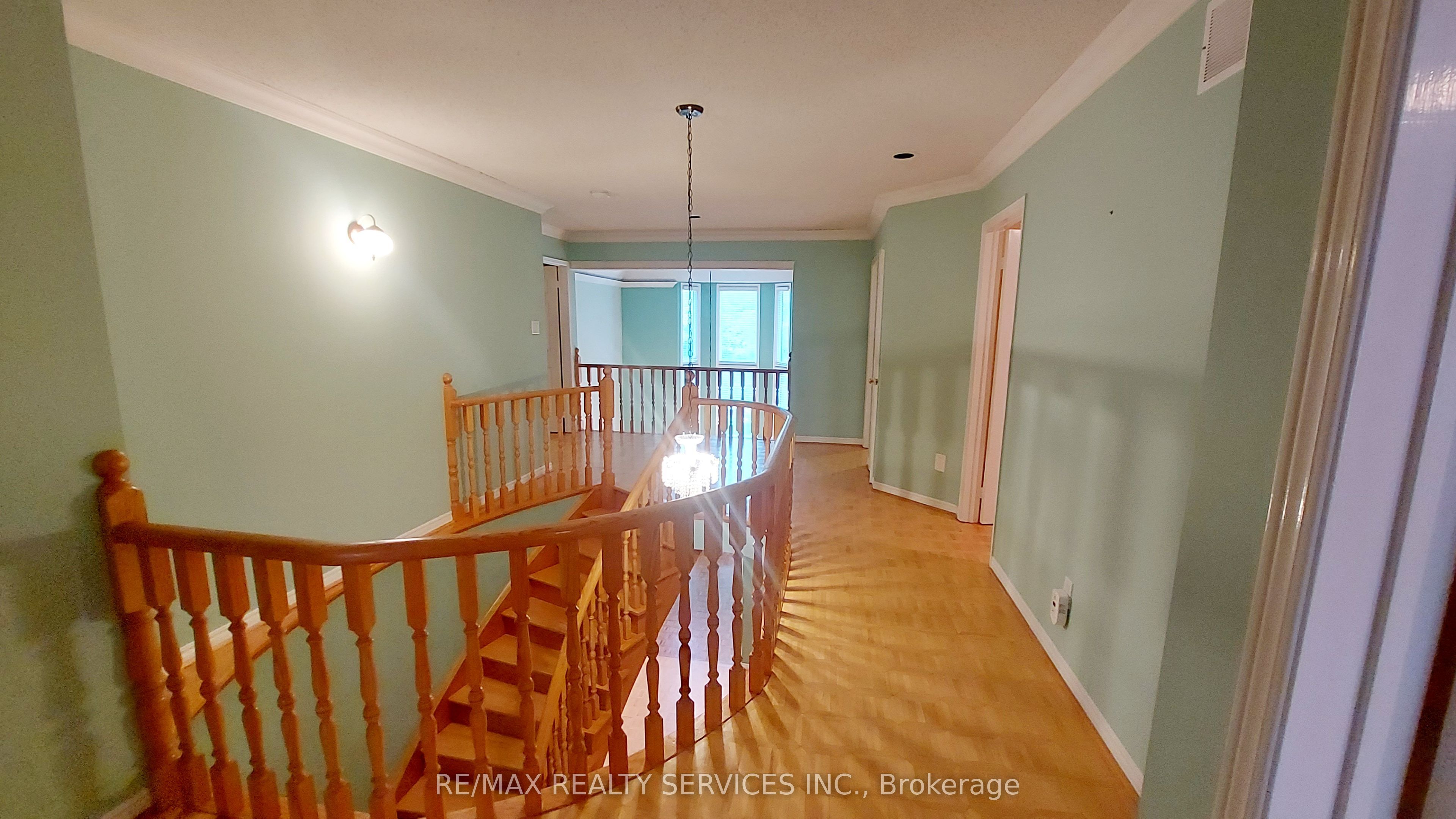 MLS #W12348242 image #19