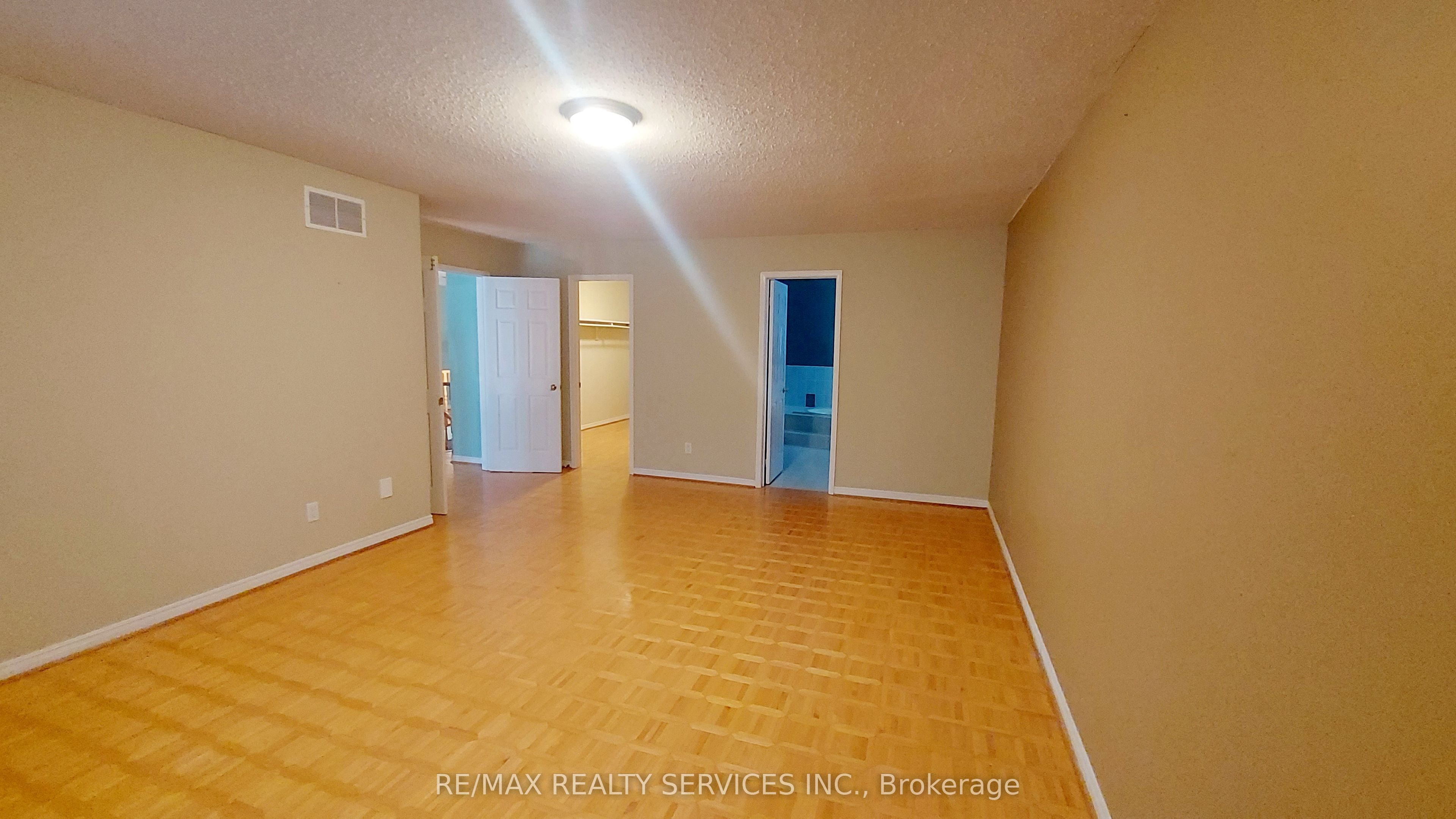 MLS #W12348242 image #29