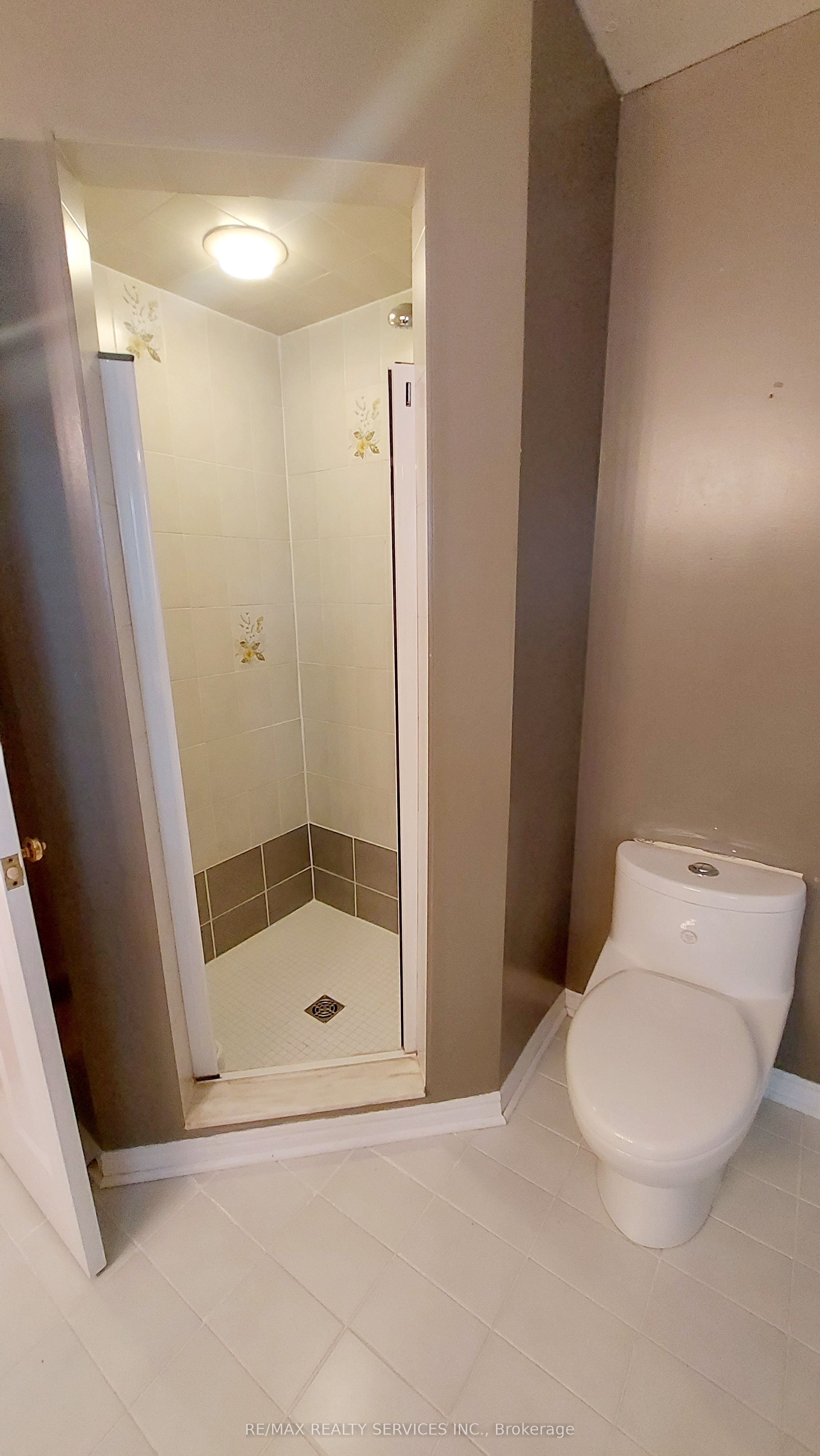 MLS #W12348242 image #33