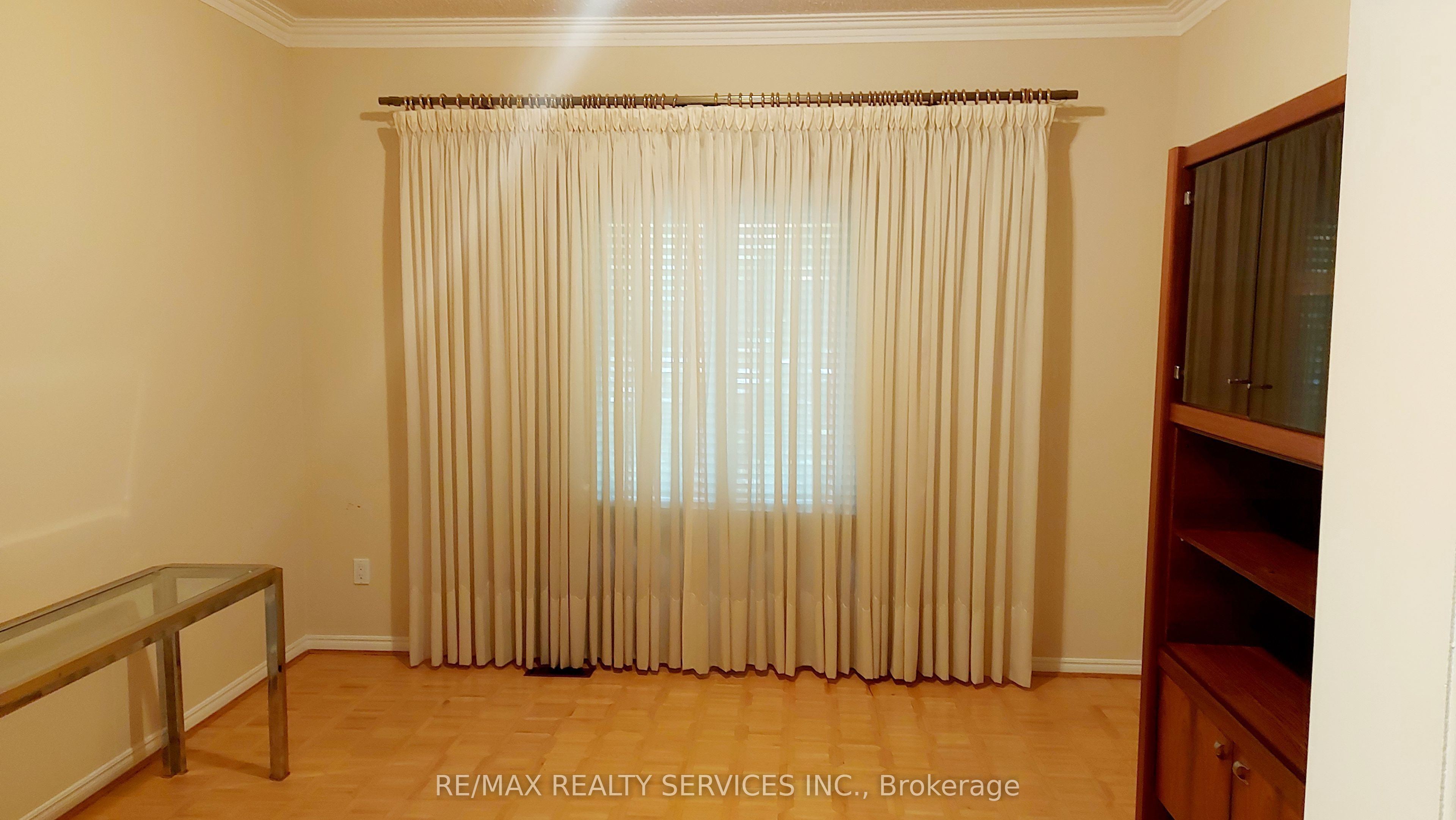 MLS #W12348242 image #5