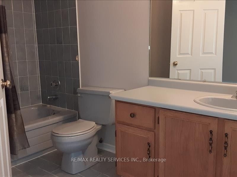 MLS #W12348242 image #9