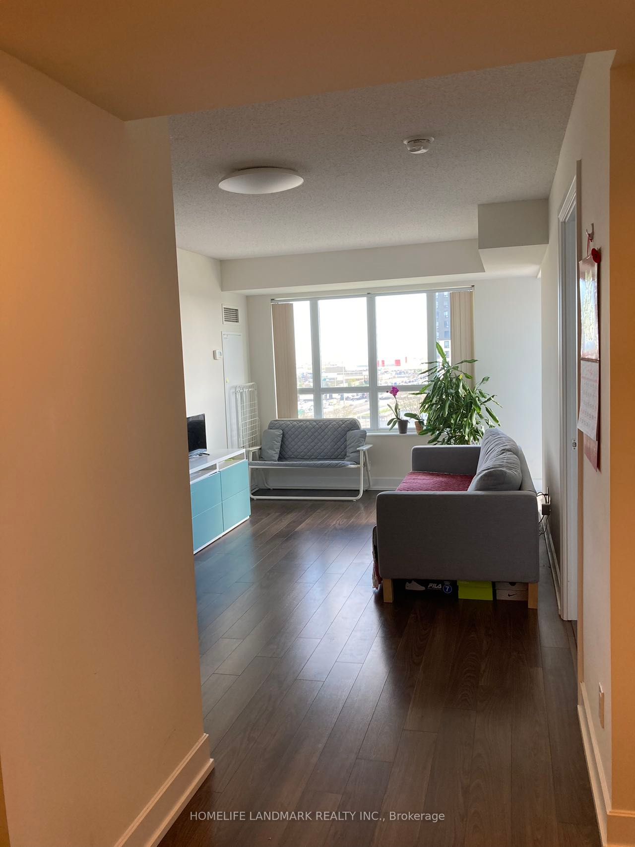 MLS #W12349196 image #2