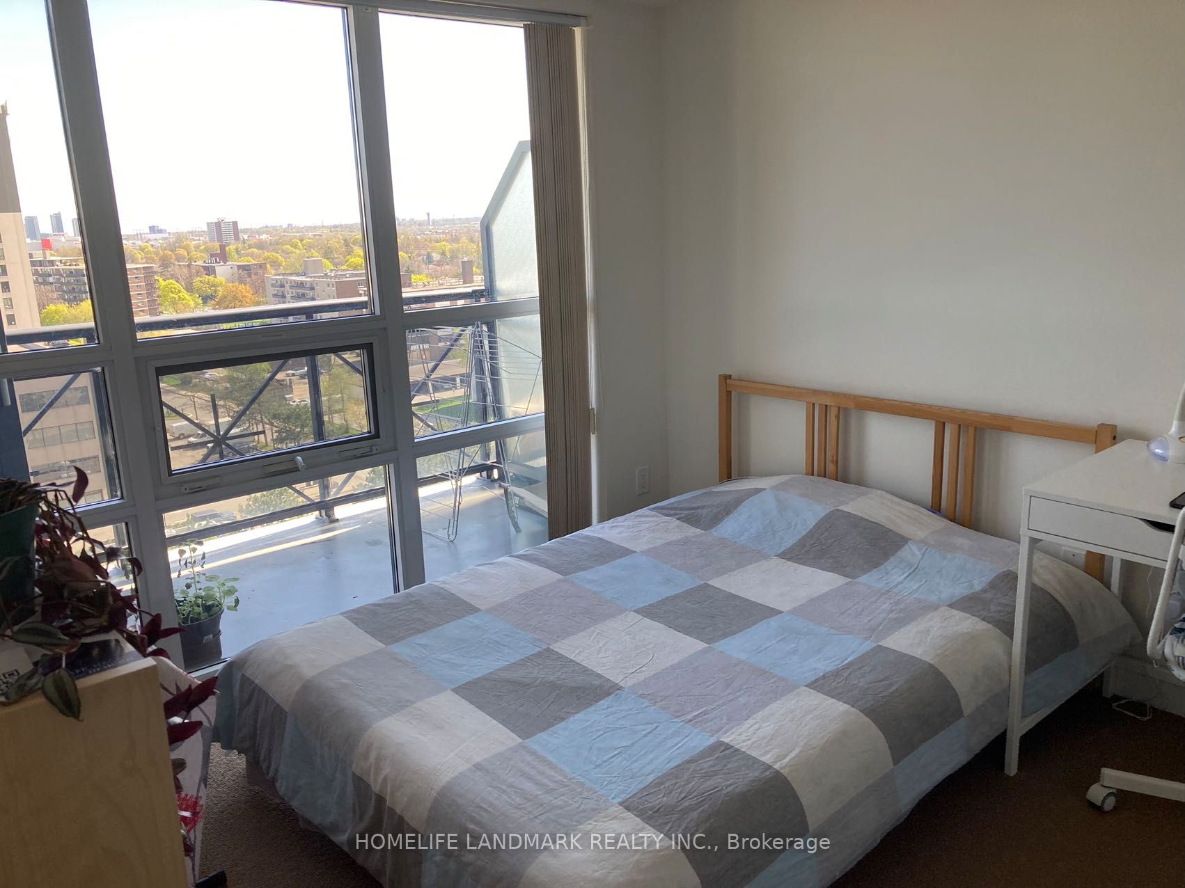 MLS #W12349196 image #4