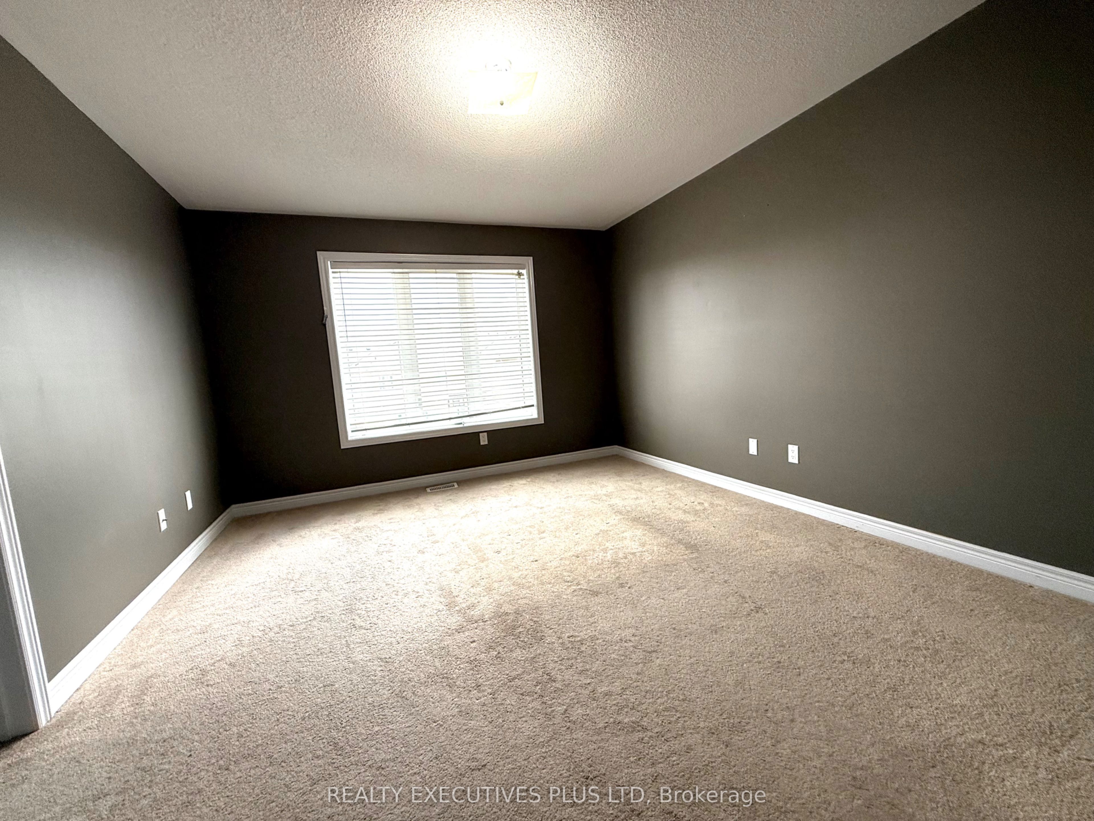 MLS #W12349273 image #20