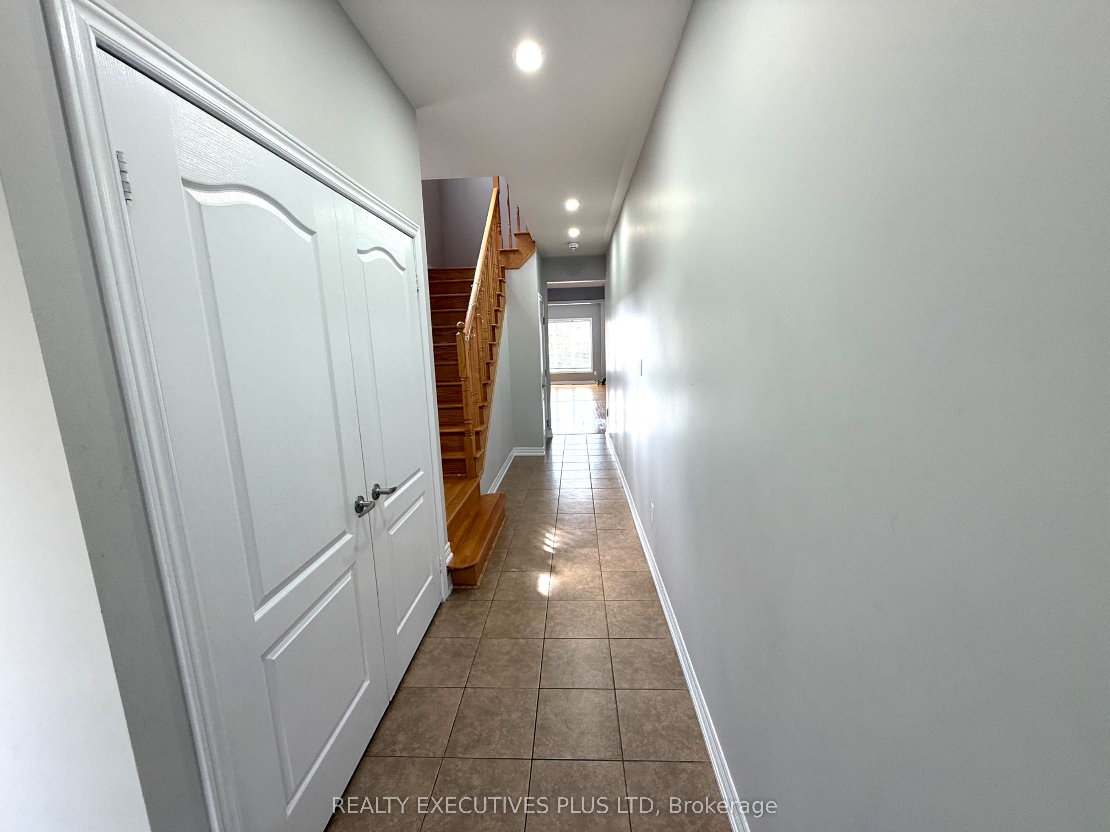 MLS #W12349273 image #4