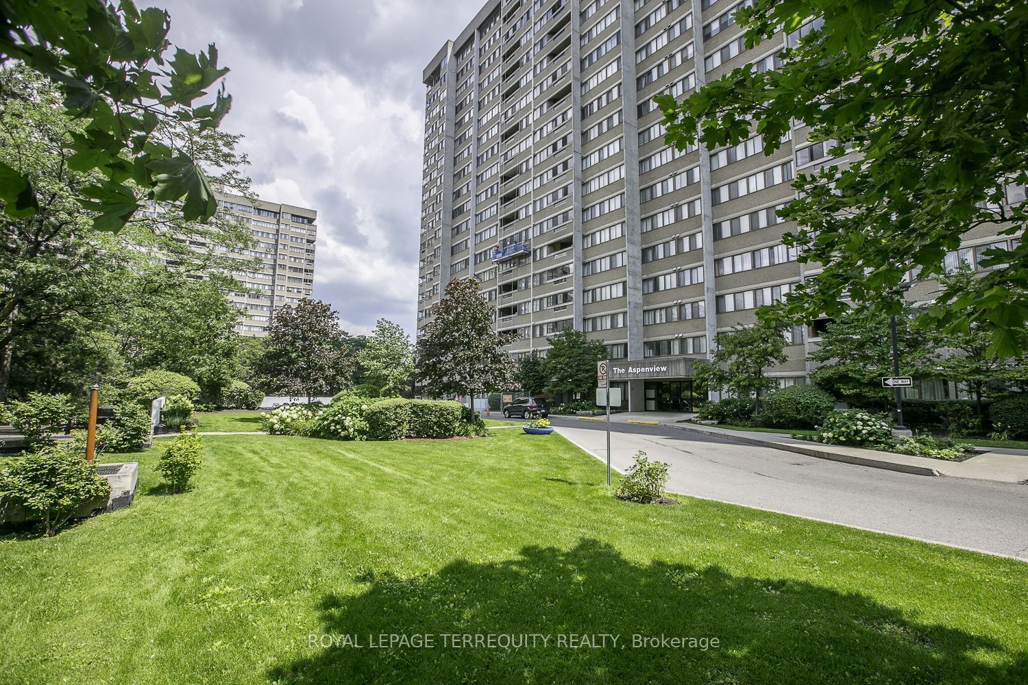 MLS #W12349281 image #5