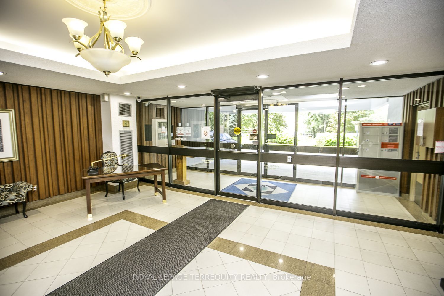 MLS #W12349281 image #6