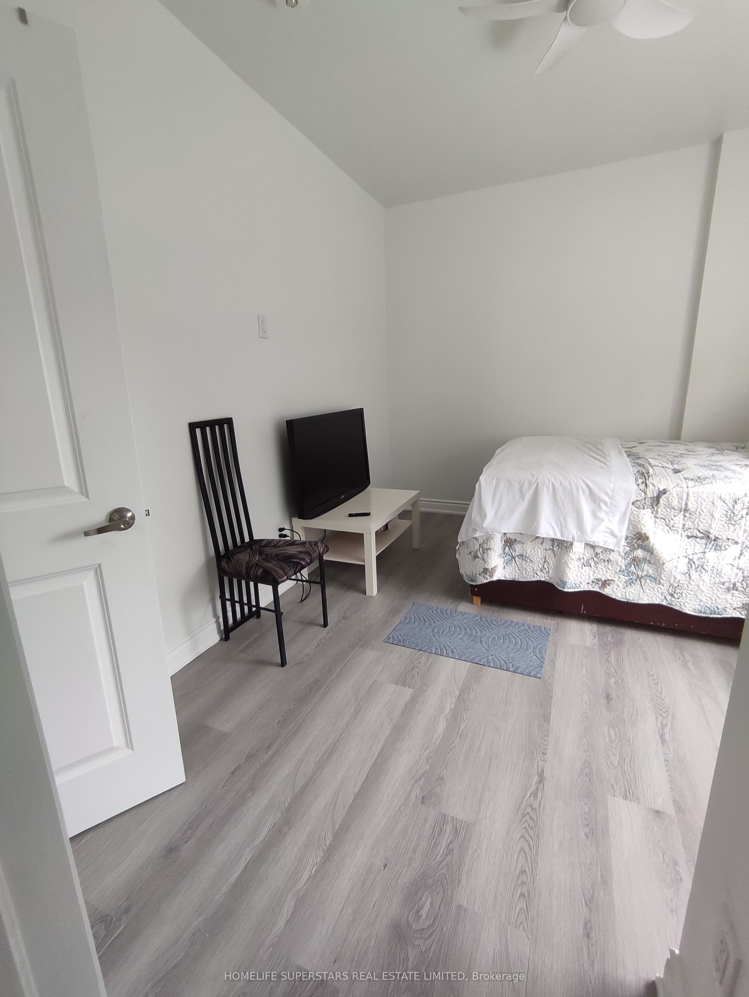 MLS #W12349493 image #9