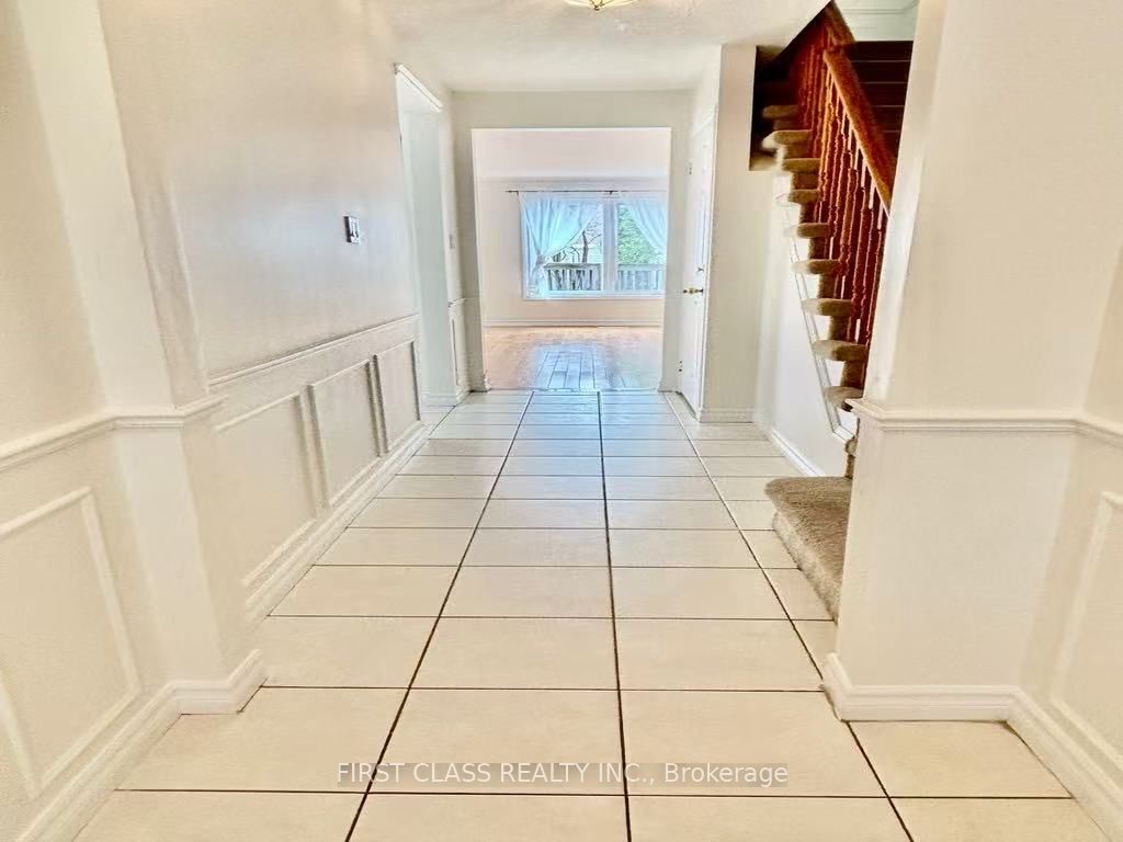 MLS #W12350151 image #5