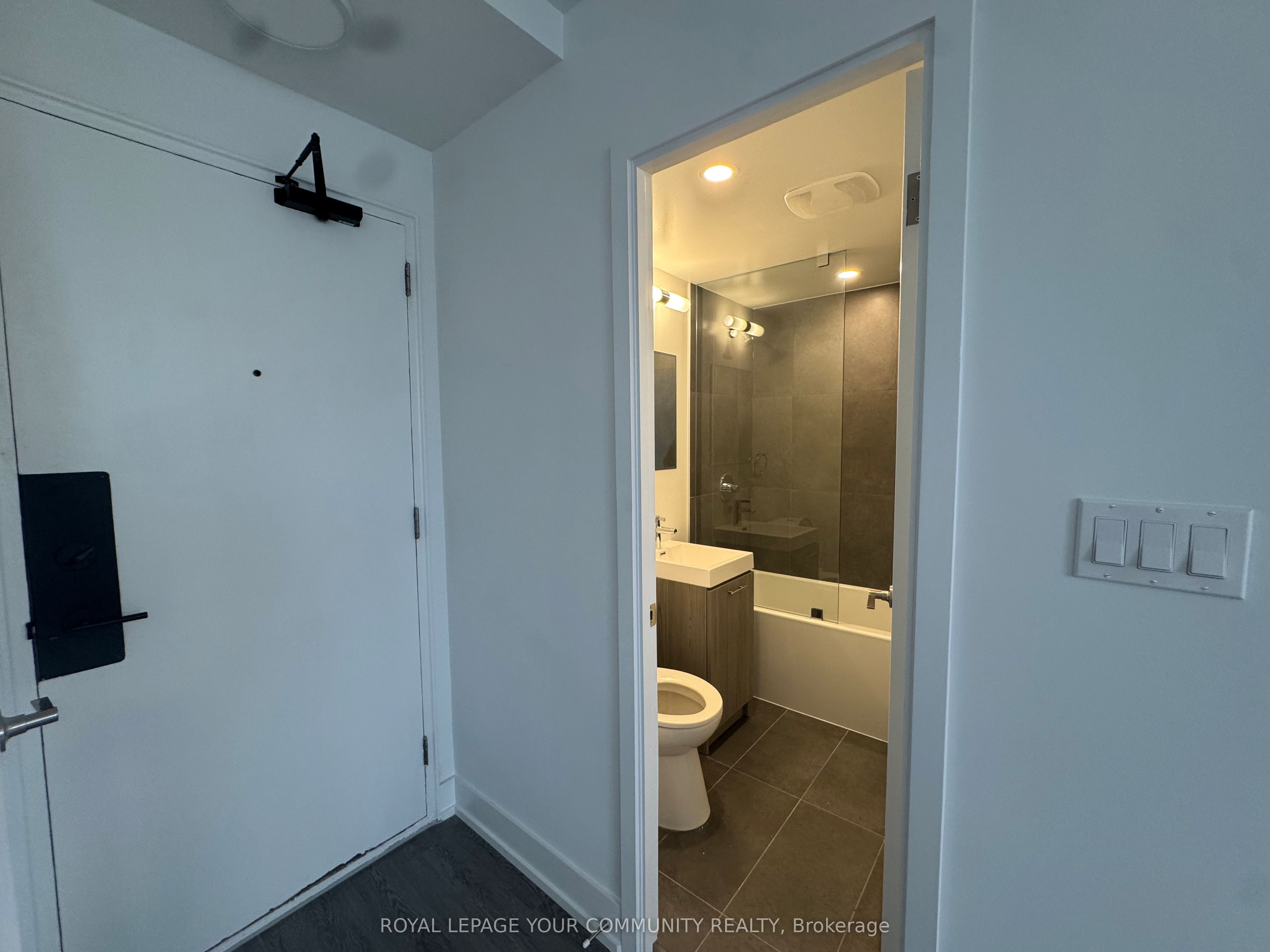 MLS #W12350580 image #5