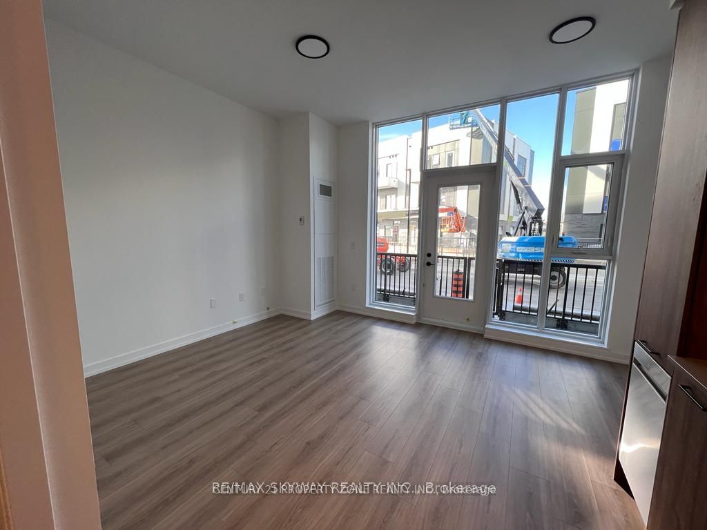 MLS #W12350610 image #5