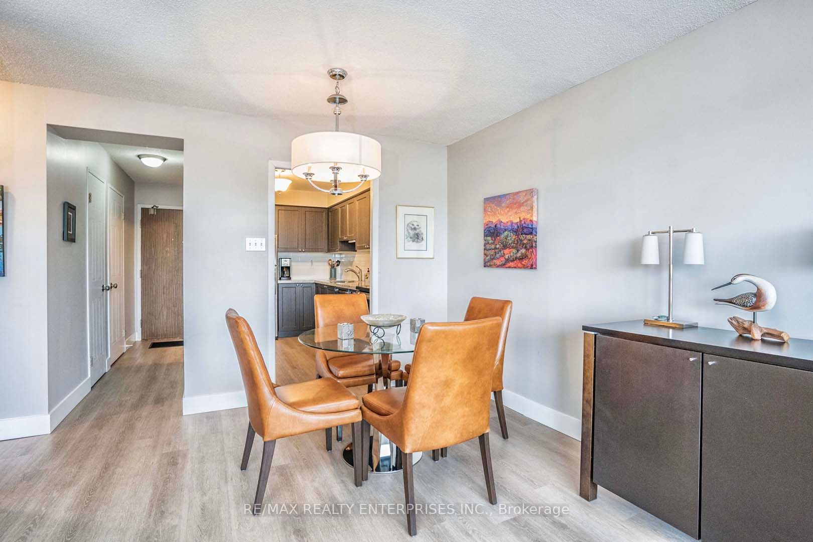 MLS #W12350854 image #10