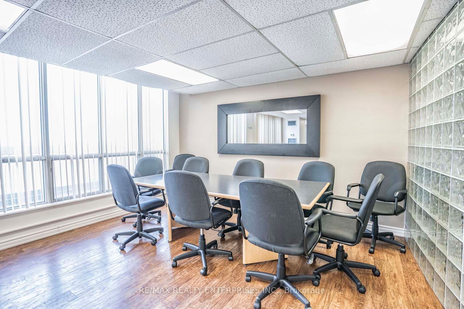 MLS #W12350854 image #33