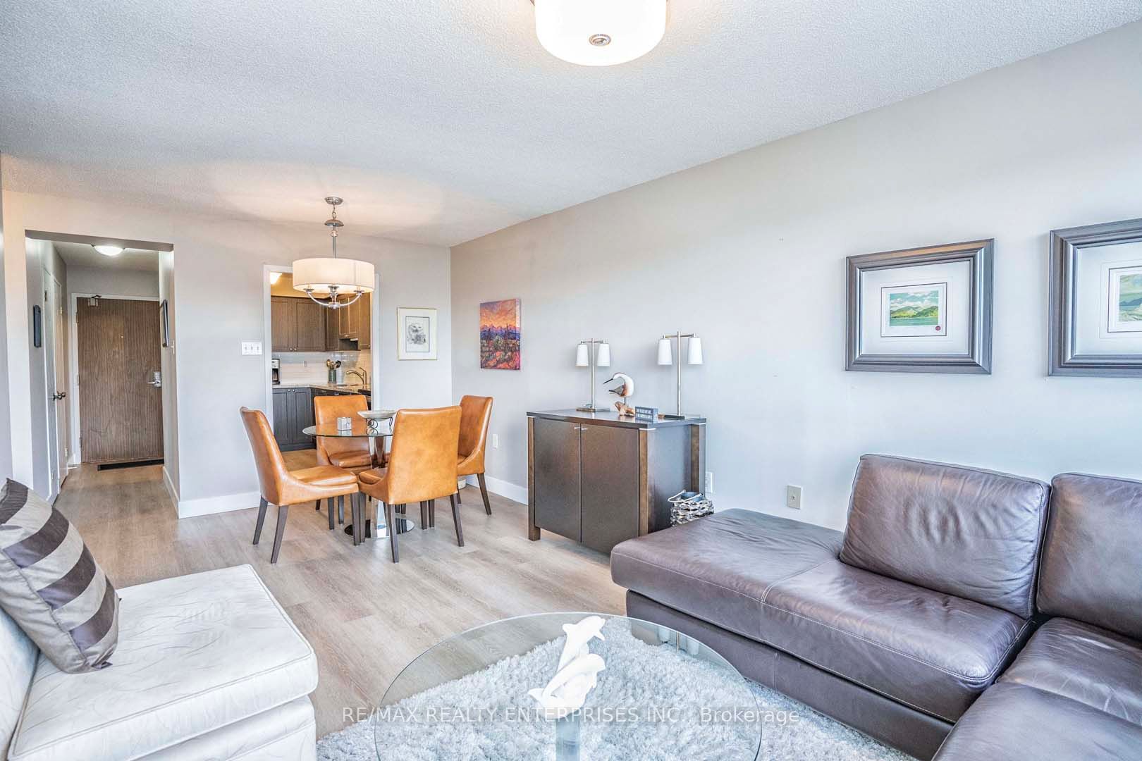 MLS #W12350854 image #9