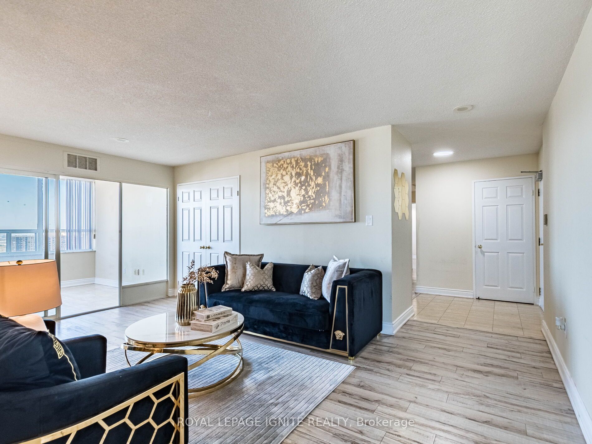 MLS #W12351271 image #12