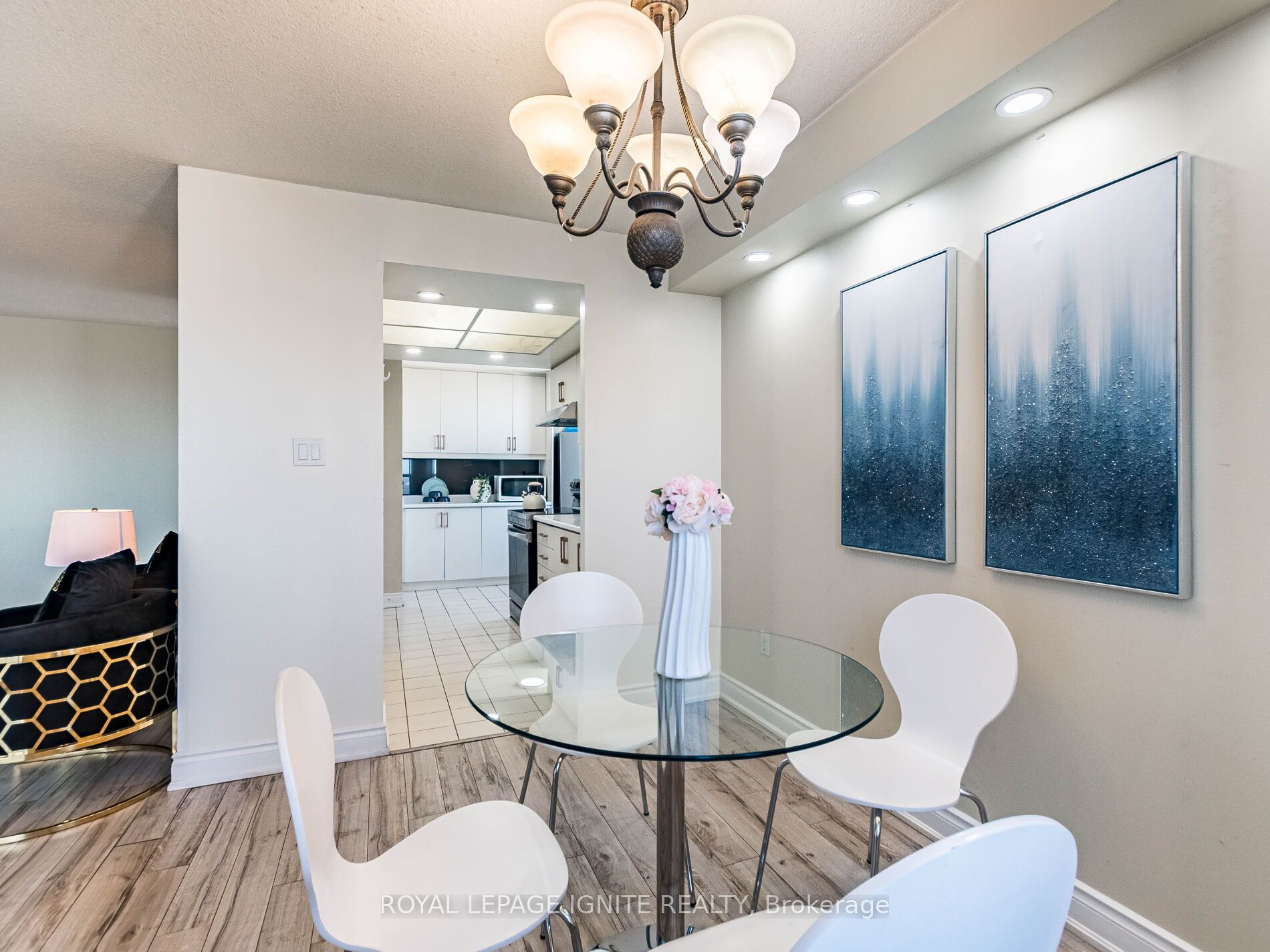 MLS #W12351271 image #19