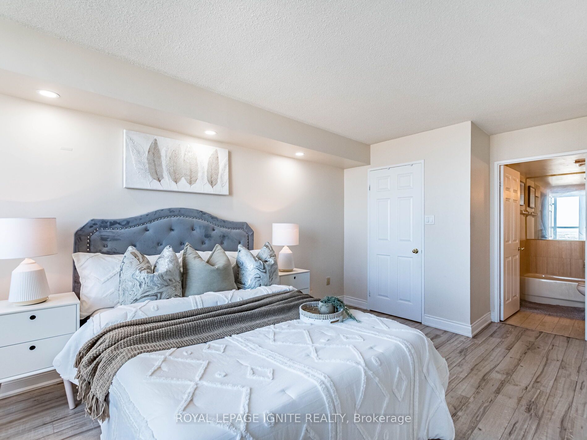 MLS #W12351271 image #27