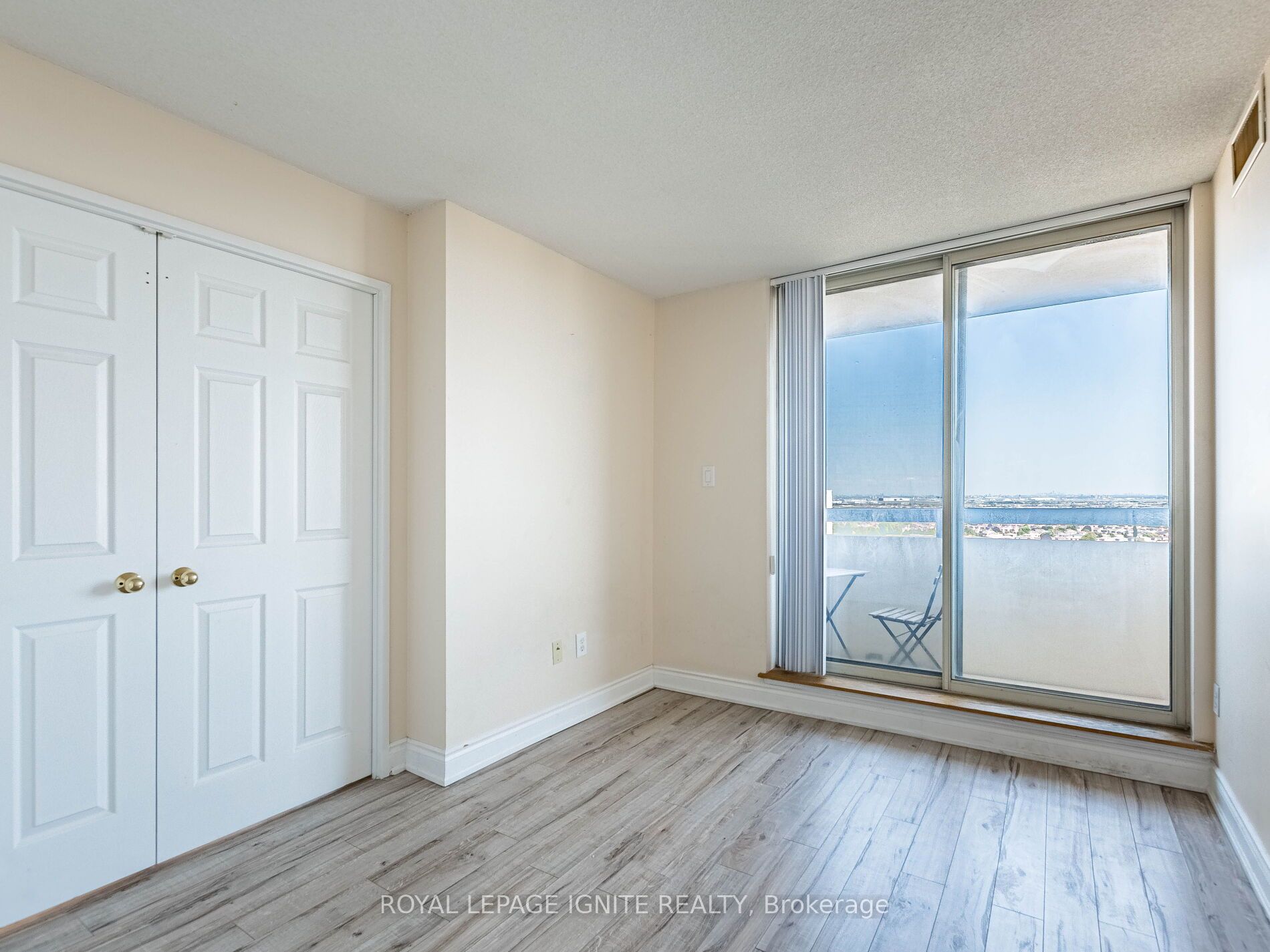 MLS #W12351271 image #32